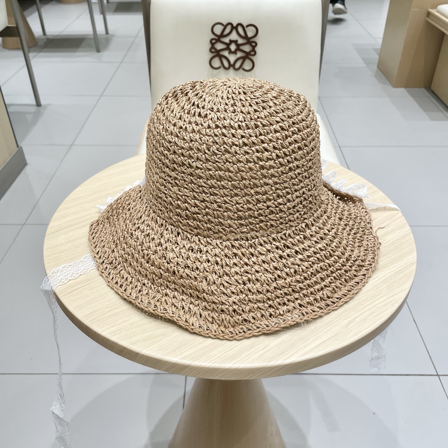 gucci古奇 2025新款蝴蝶结蕾丝花边翻檐草帽女夏季海边大帽檐防晒遮阳沙滩帽