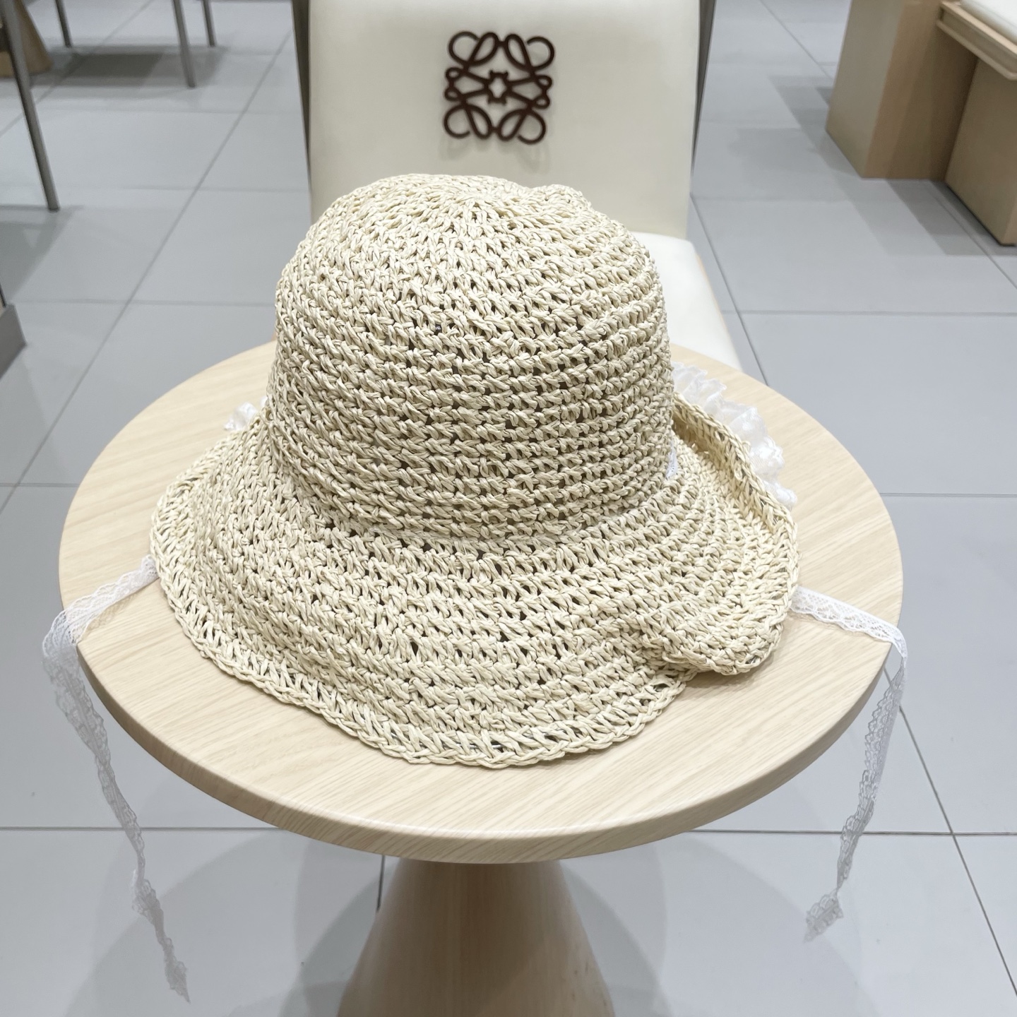 gucci古奇 2025新款蝴蝶结蕾丝花边翻檐草帽女夏季海边大帽檐防晒遮阳沙滩帽