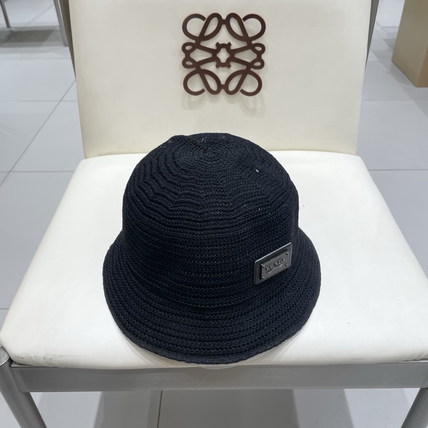  PRADA普拉达2025新款韩版遮阳渔夫帽女夏季纯色太阳帽镂空针织甜美显脸小盆帽