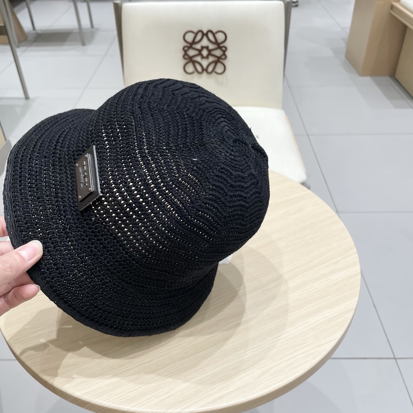  PRADA普拉达2025新款韩版遮阳渔夫帽女夏季纯色太阳帽镂空针织甜美显脸小盆帽