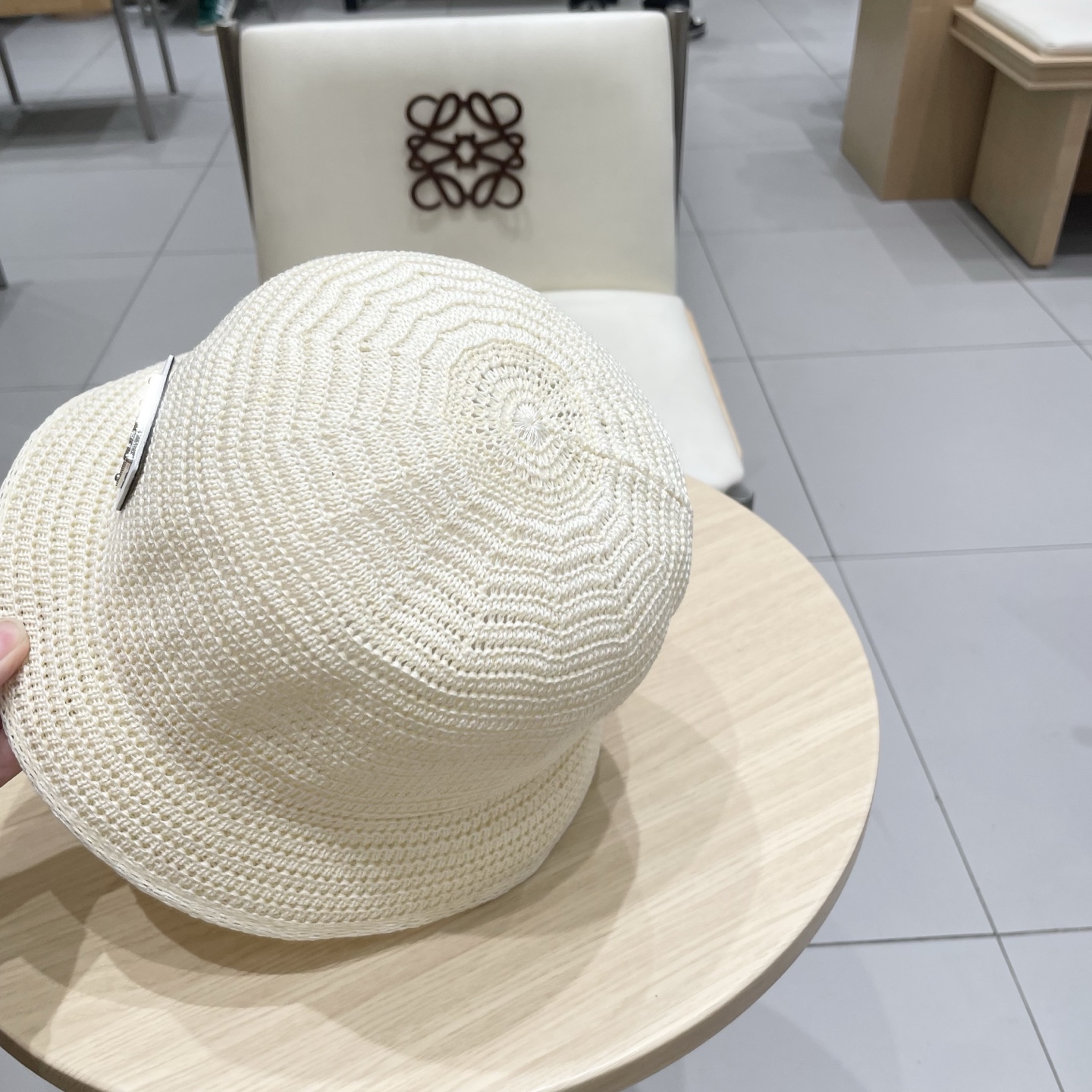  PRADA普拉达2025新款韩版遮阳渔夫帽女夏季纯色太阳帽镂空针织甜美显脸小盆帽