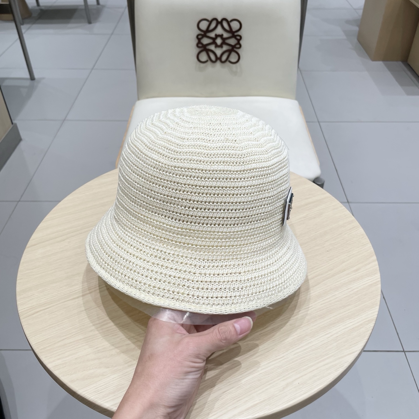  PRADA普拉达2025新款韩版遮阳渔夫帽女夏季纯色太阳帽镂空针织甜美显脸小盆帽