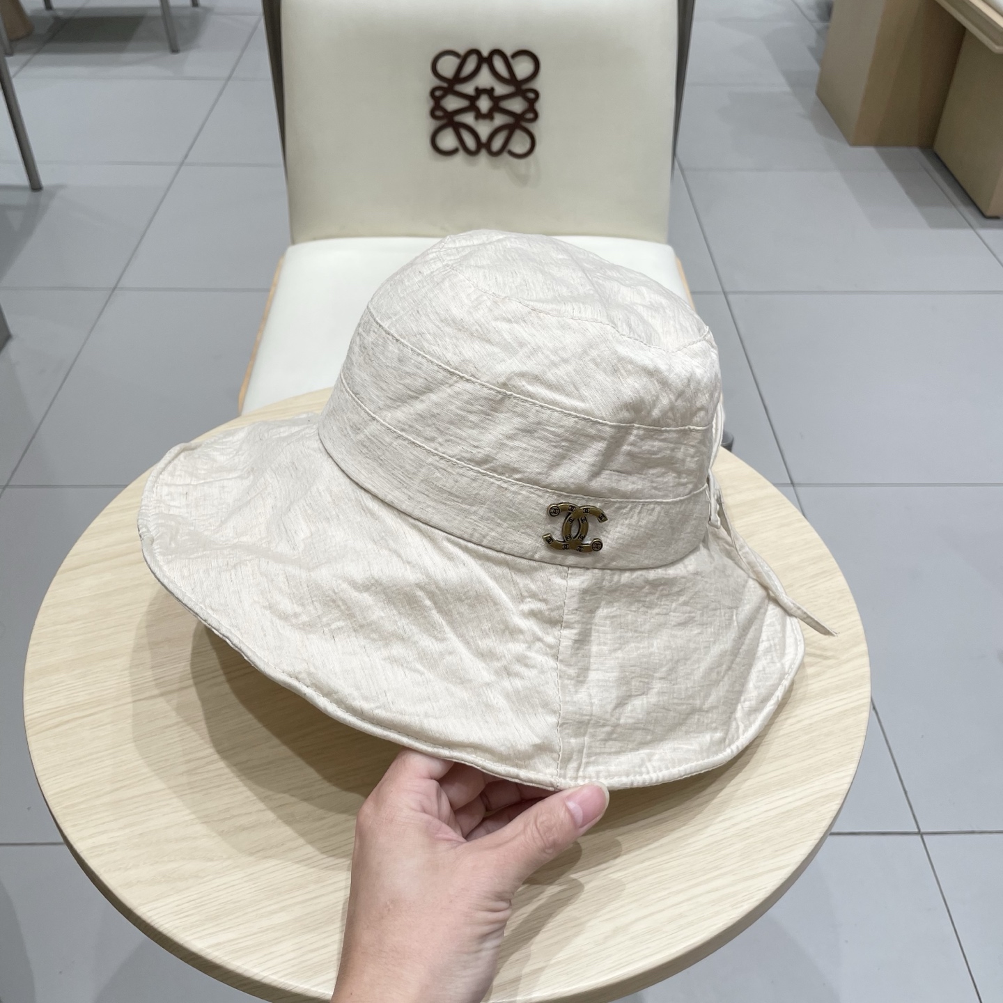  Chanel香奈儿新款后开叉系绳蝴蝶结圆顶渔夫帽女遮阳盆帽防晒太阳帽百搭春夏潮