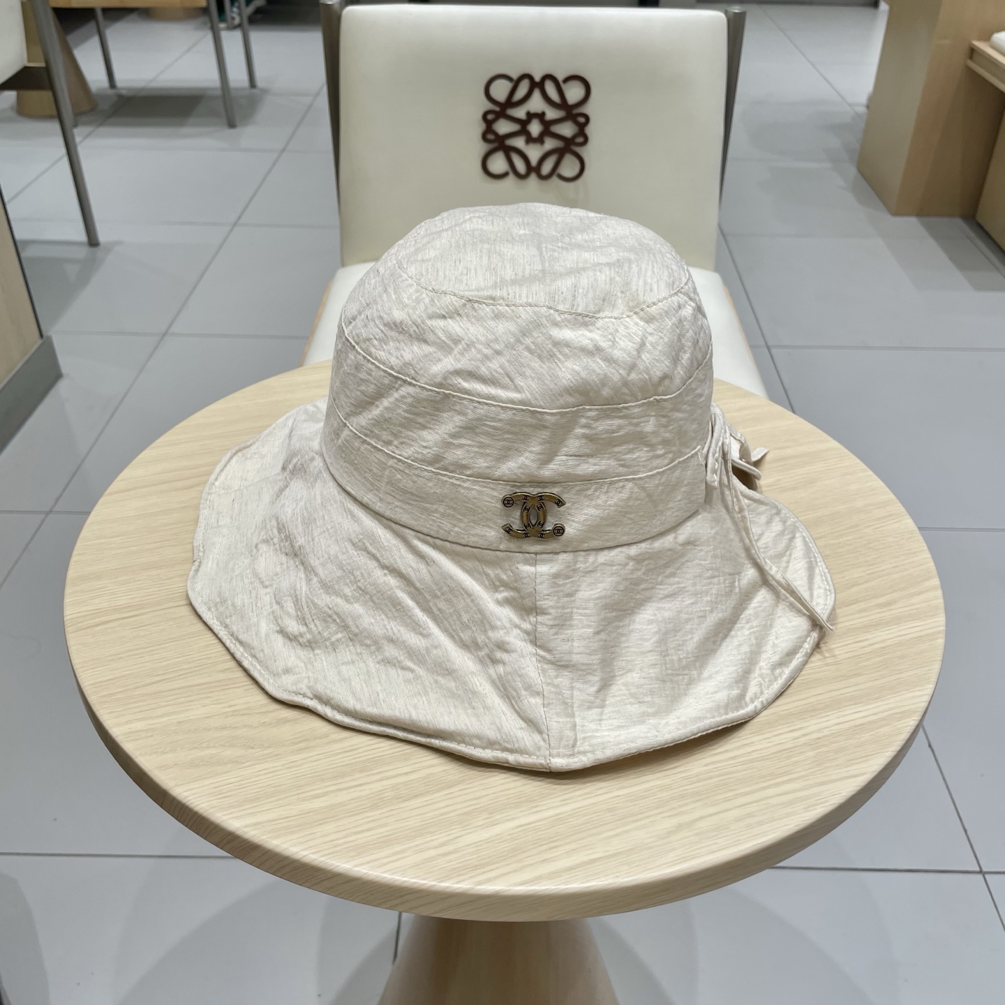  Chanel香奈儿新款后开叉系绳蝴蝶结圆顶渔夫帽女遮阳盆帽防晒太阳帽百搭春夏潮