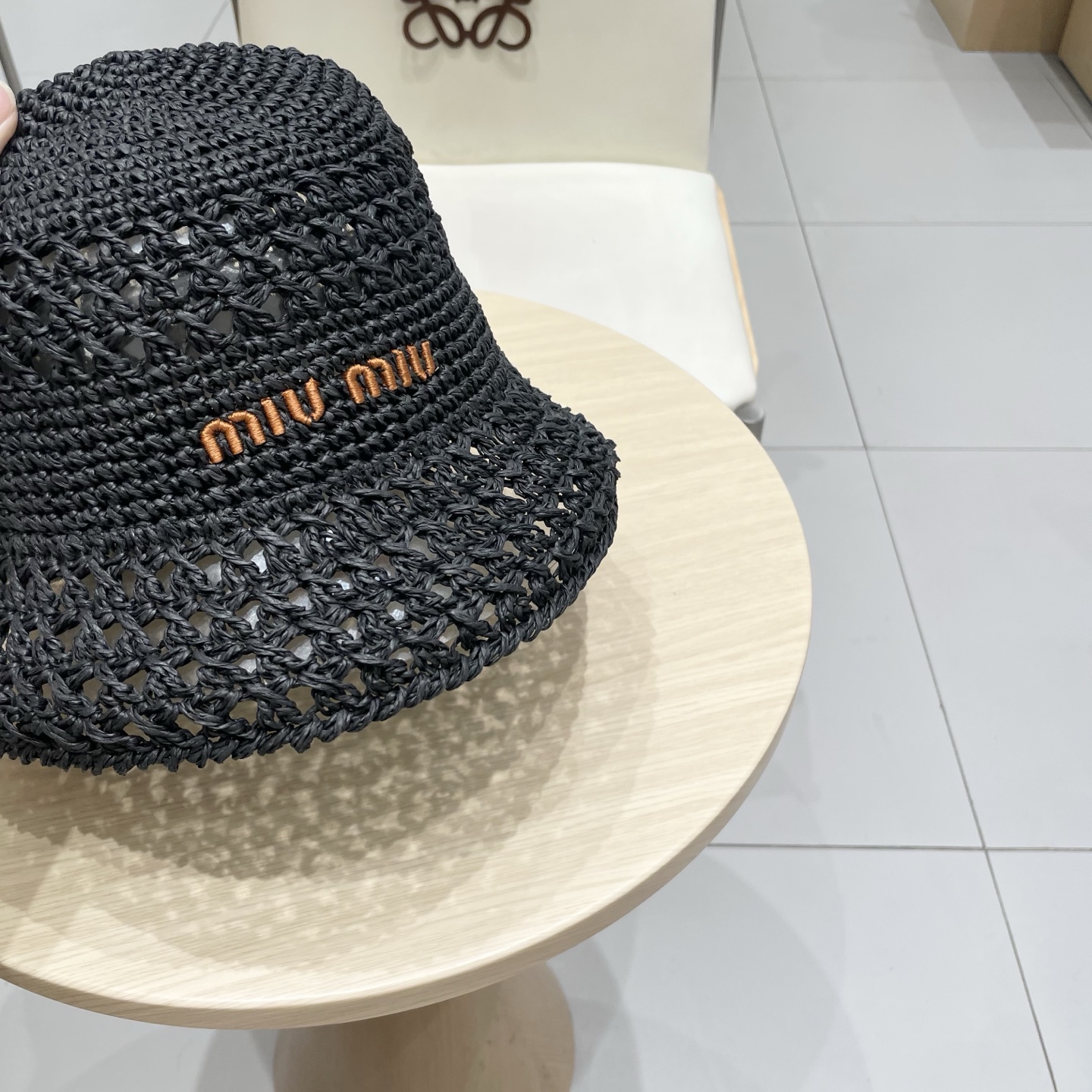   Miu Miu/缪缪 25春夏 字母刺绣logo 女士 镂空渔夫帽 