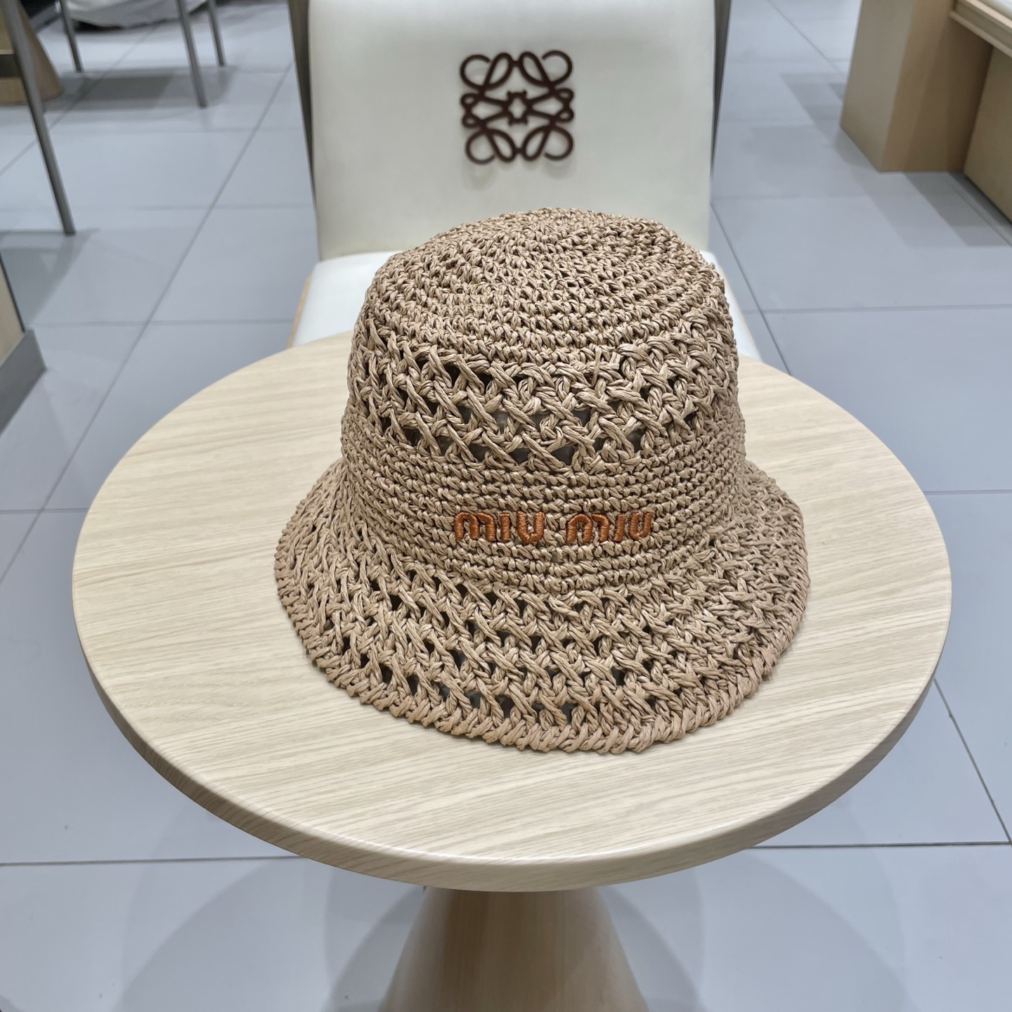   Miu Miu/缪缪 25春夏 字母刺绣logo 女士 镂空渔夫帽 