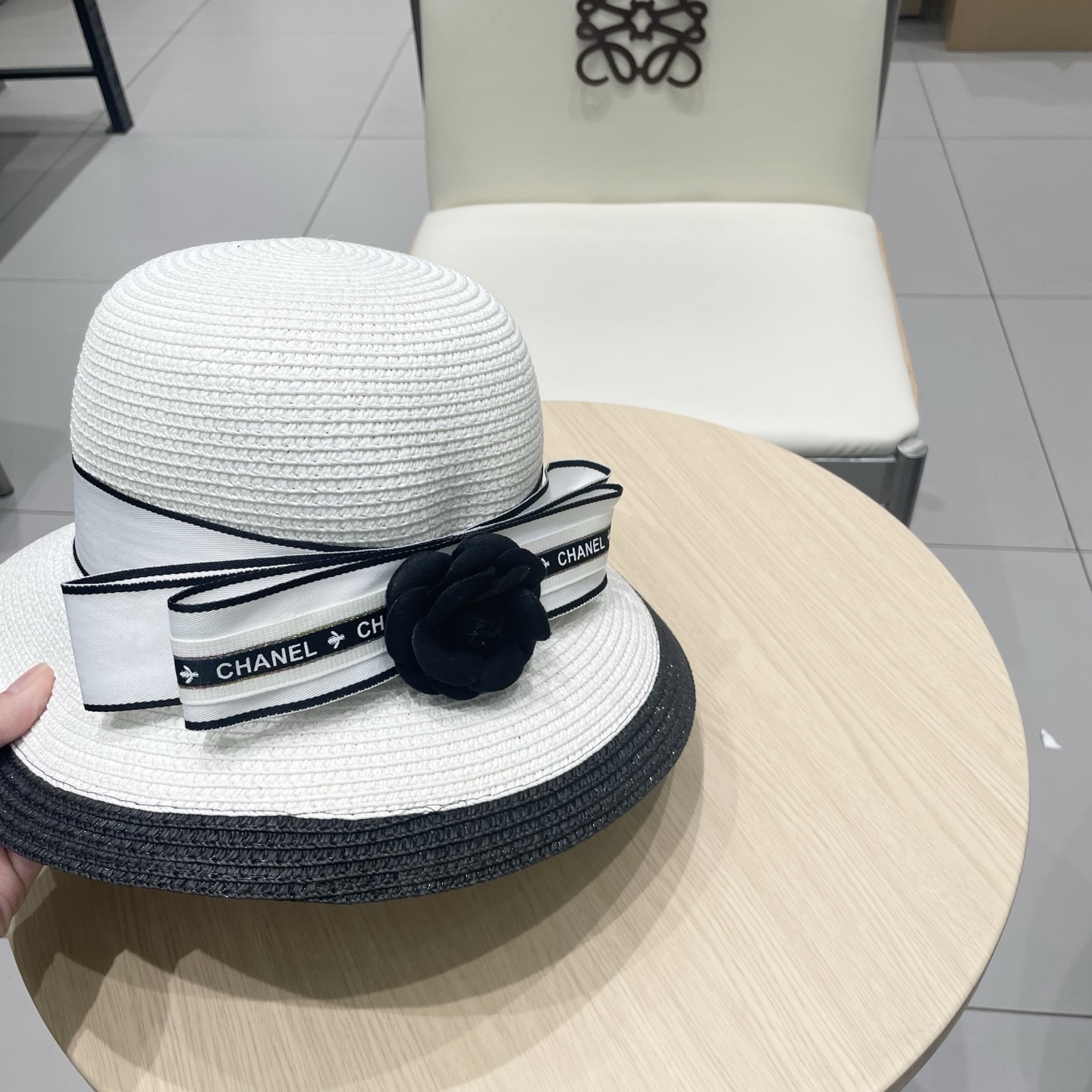  Chanel香奈儿山茶花草帽，拼色遮阳帽，头围57cm