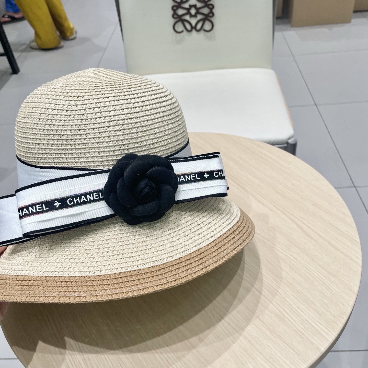  Chanel香奈儿山茶花草帽，拼色遮阳帽，头围57cm