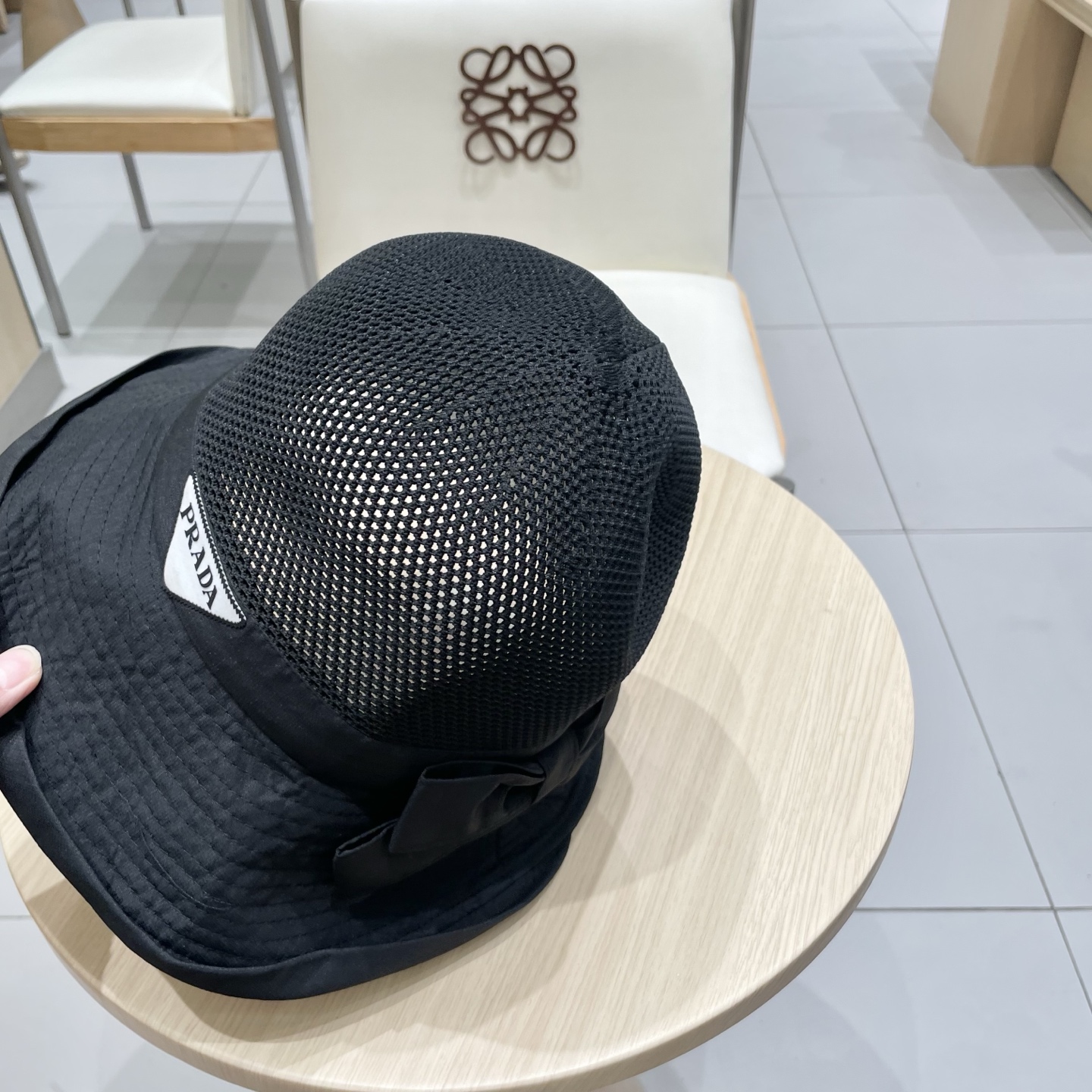  Prada普拉达新款新款韩版针织布沿蝴蝶结渔夫帽遮阳盆帽女时尚休闲帽子潮