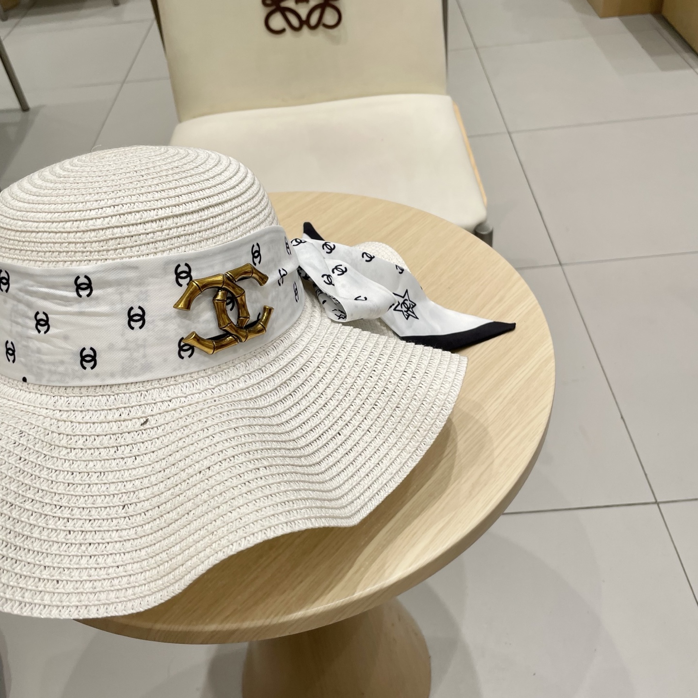 【CHANEL香奈儿】2025新款小香风丝带度假风盆帽草帽，出街旅行单品