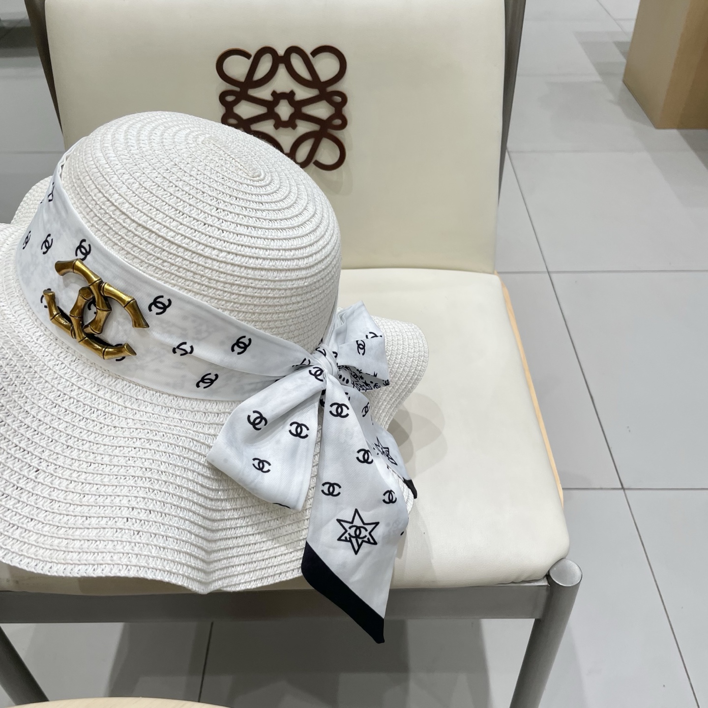 【CHANEL香奈儿】2025新款小香风丝带度假风盆帽草帽，出街旅行单品