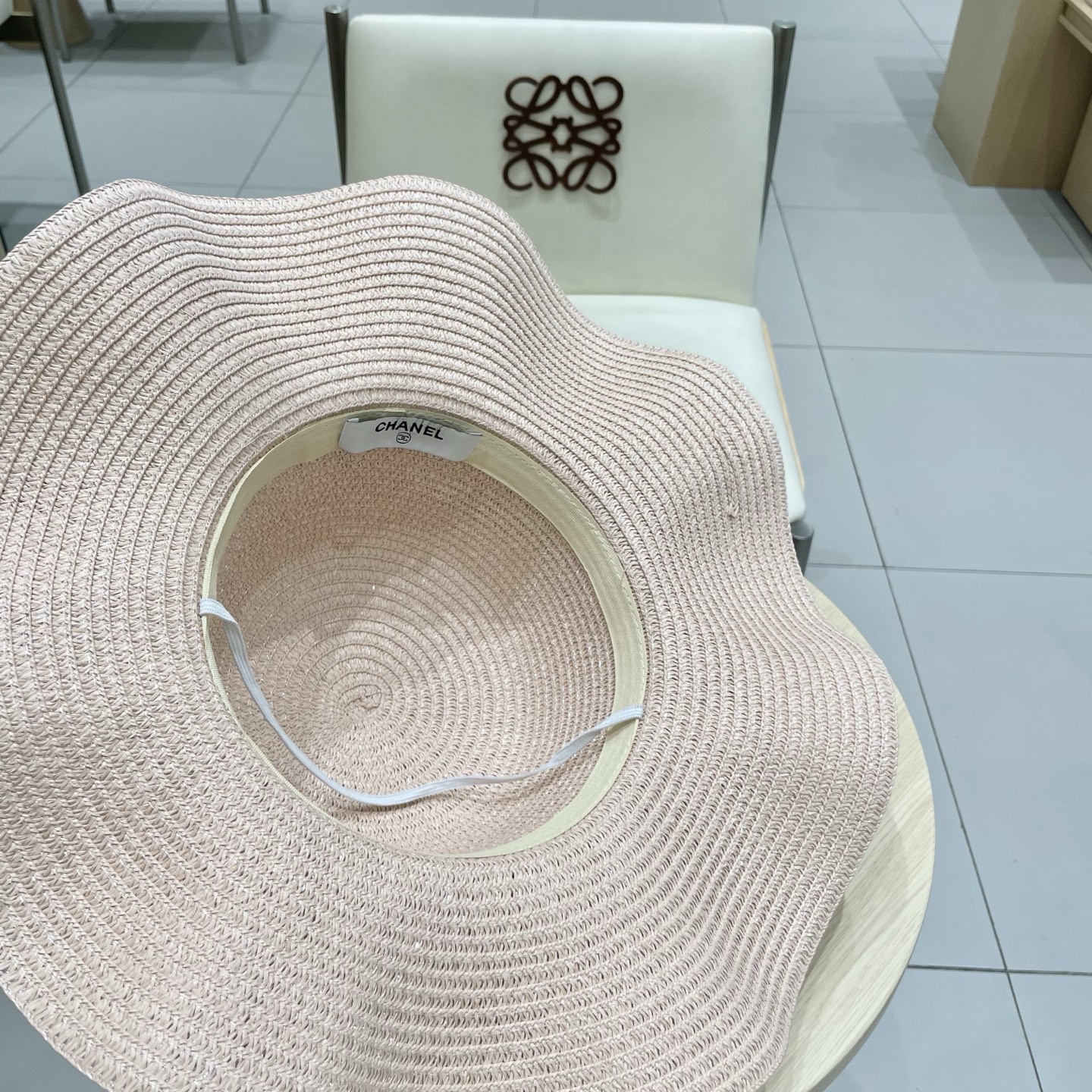 【CHANEL香奈儿】2025新款小香风丝带度假风盆帽草帽，出街旅行单品