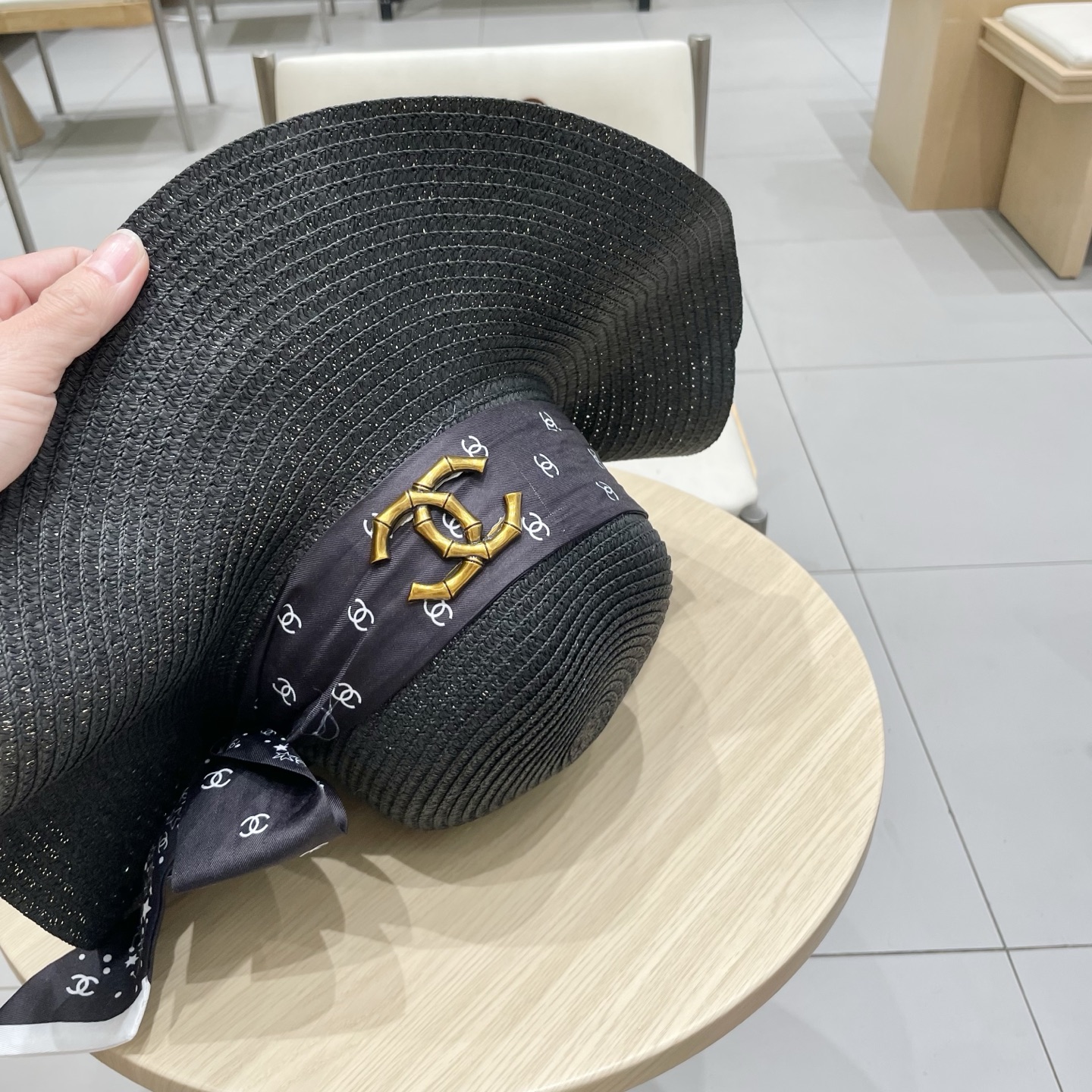 【CHANEL香奈儿】2025新款小香风丝带度假风盆帽草帽，出街旅行单品