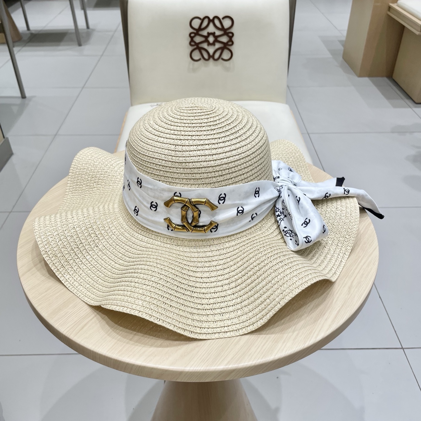 【CHANEL香奈儿】2025新款小香风丝带度假风盆帽草帽，出街旅行单品