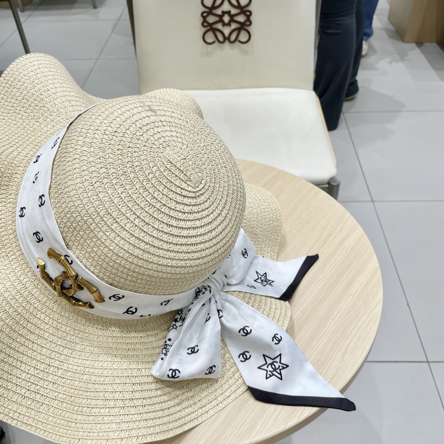 【CHANEL香奈儿】2025新款小香风丝带度假风盆帽草帽，出街旅行单品