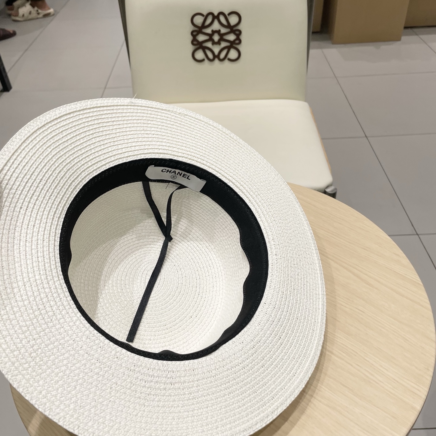  
Chanel香奈儿新款礼帽，珍珠平顶帽，草帽，头围57cm
