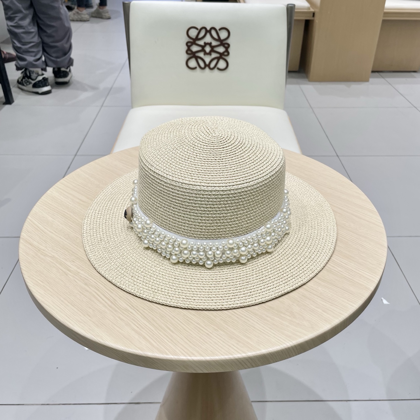 
Chanel香奈儿新款礼帽，珍珠平顶帽，草帽，头围57cm
