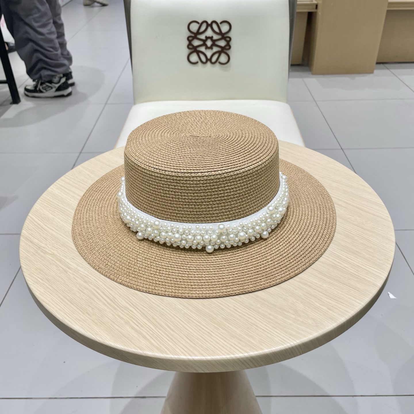  
Chanel香奈儿新款礼帽，珍珠平顶帽，草帽，头围57cm