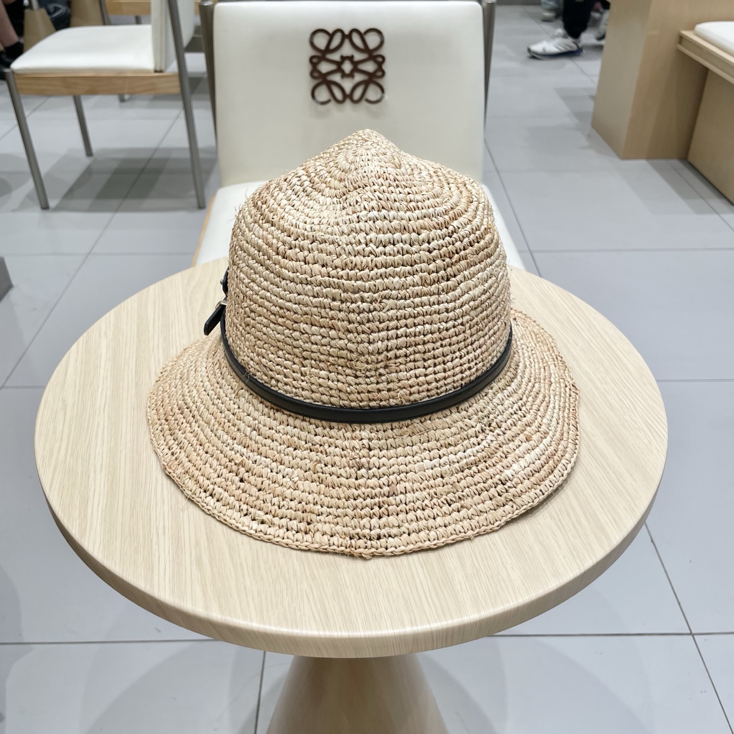  Prada普拉达2025新款拉菲草帽，纯手工钩织，产量极少，重工打造，专柜同款，头围57cm