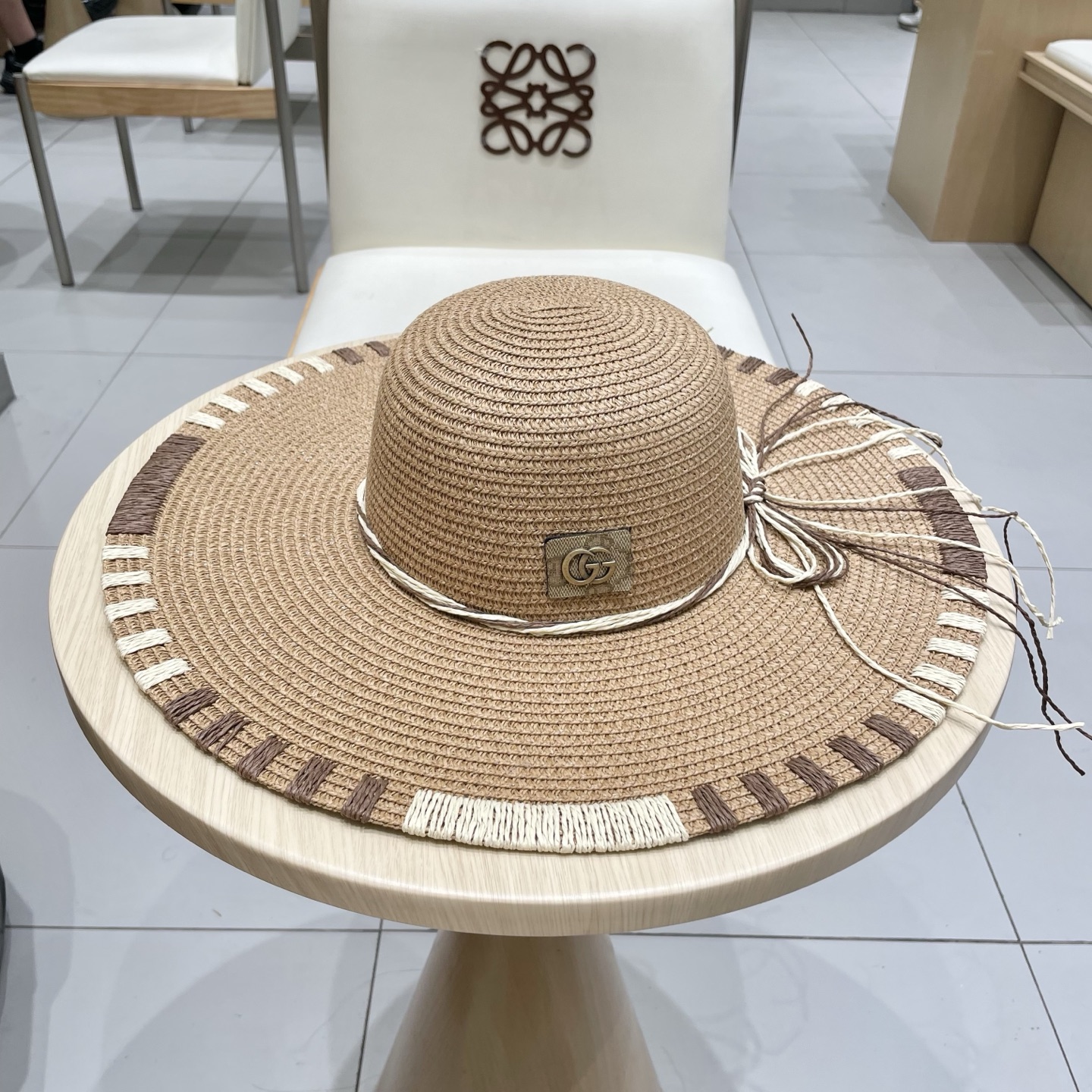  gucci古奇帽檐春夏季新款大边草帽可折叠沙滩帽大檐新款遮阳帽
