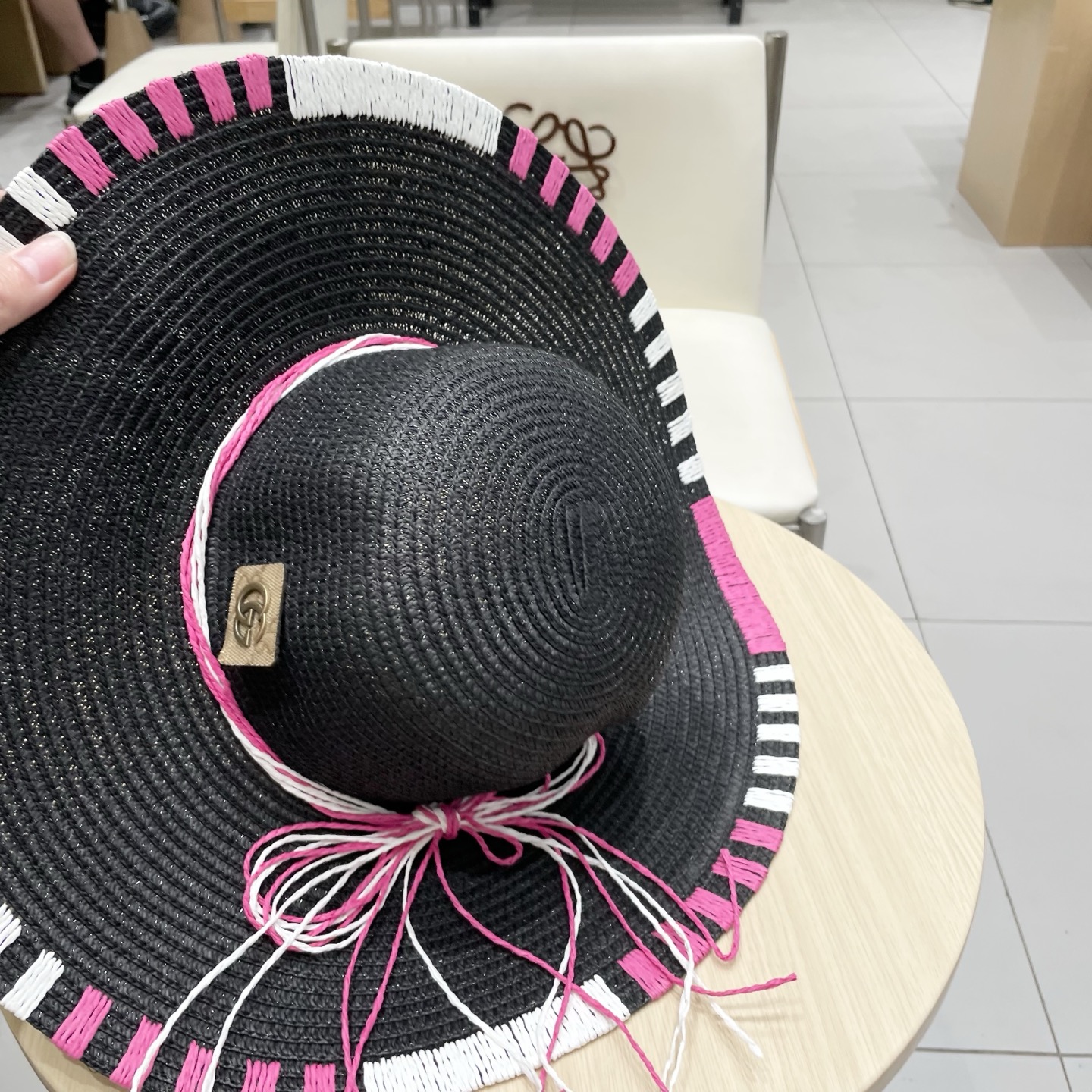  gucci古奇帽檐春夏季新款大边草帽可折叠沙滩帽大檐新款遮阳帽