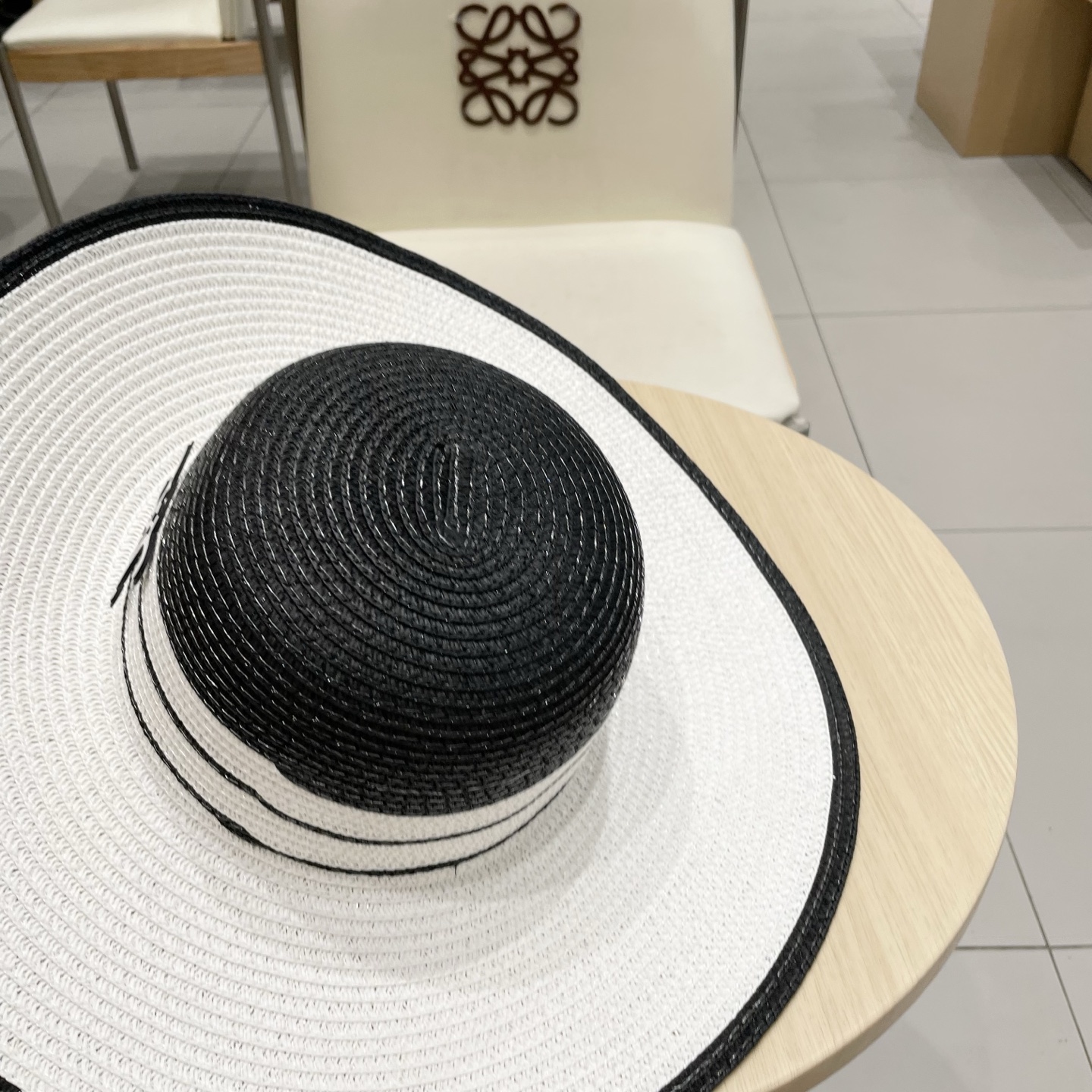  塞琳celien新款草帽，圆顶礼帽，头围57cm