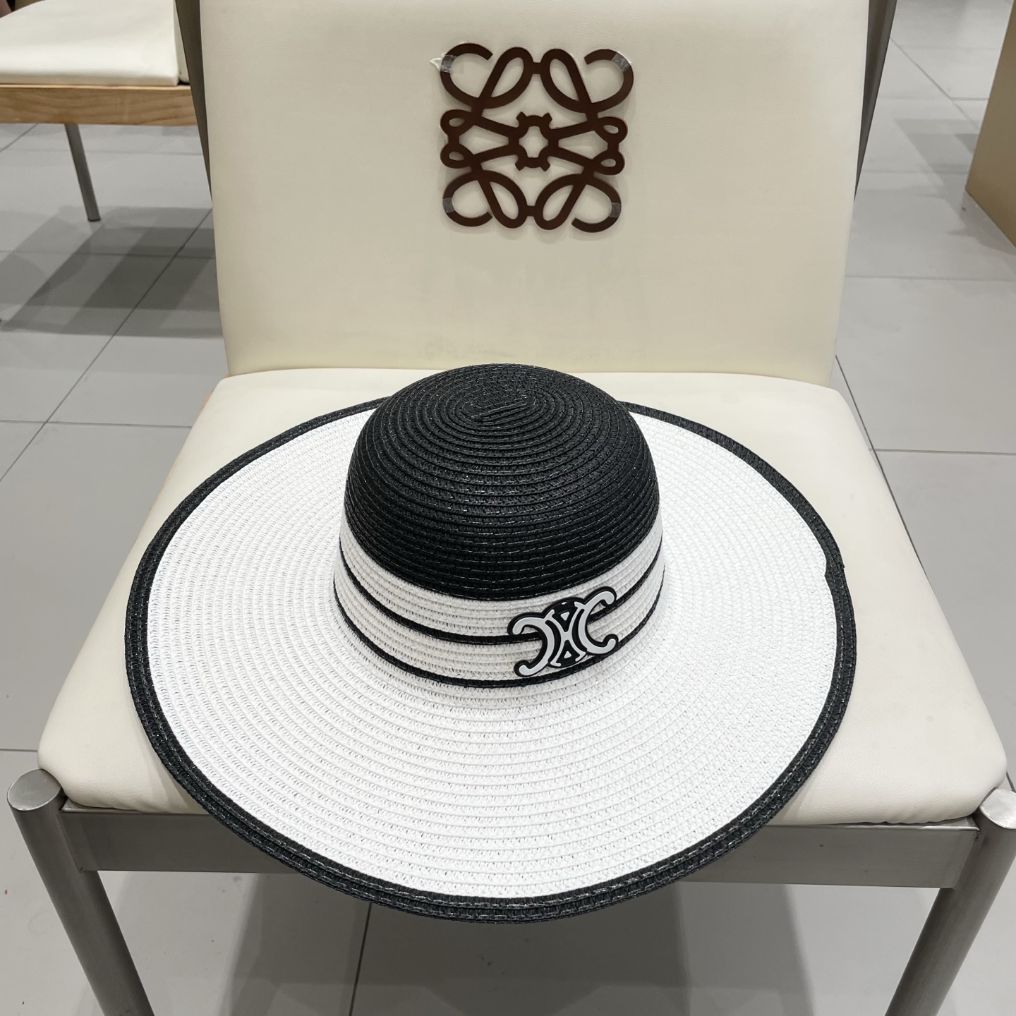  塞琳celien新款草帽，圆顶礼帽，头围57cm