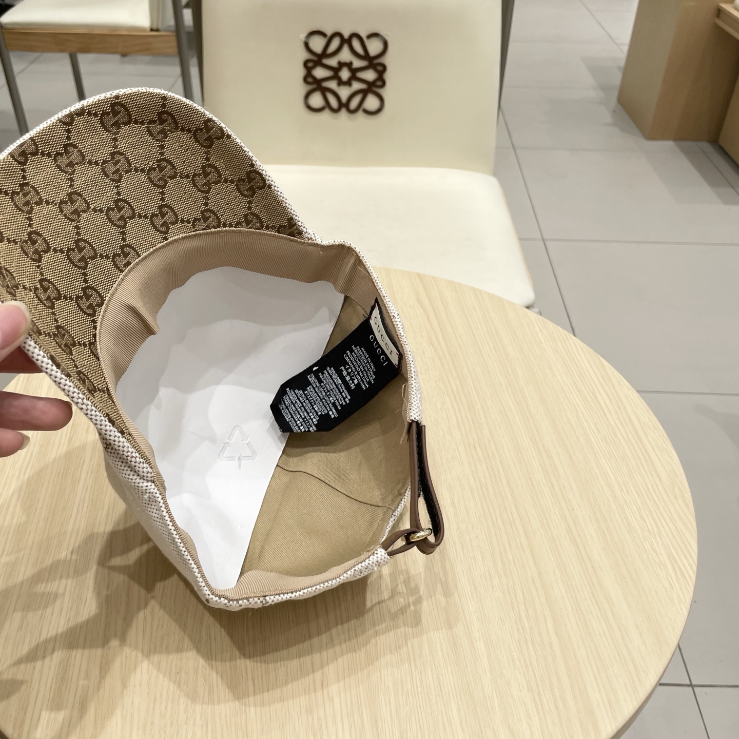 棒球帽 渔夫帽 古奇棒球帽♥️GUCCI🧢官网新品，棒球帽，原单品质火爆来袭 。🎩 工艺非常精美 高档大