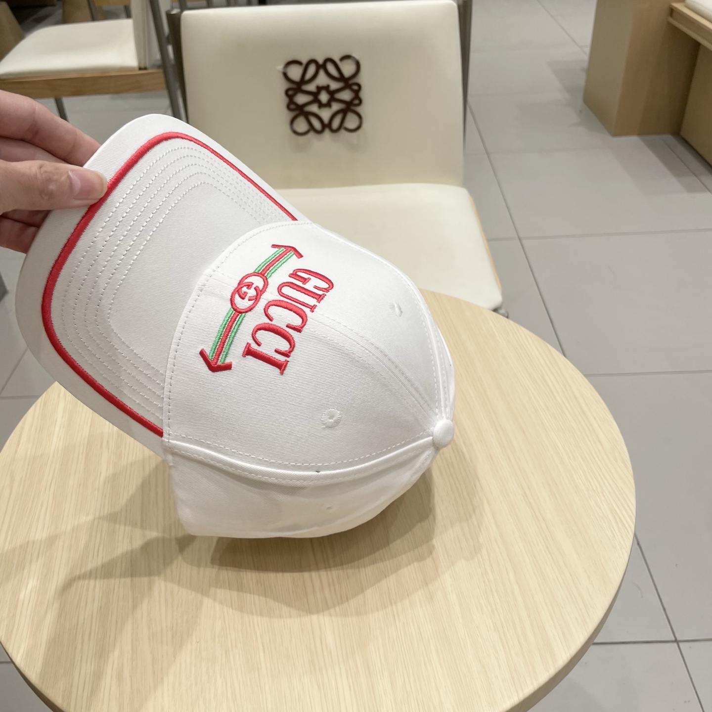   古奇棒球帽♥️GUCCI🧢官网新品，棒球帽，原单品质火爆来袭 。🎩 工艺非常精美 高档大气上档次！低