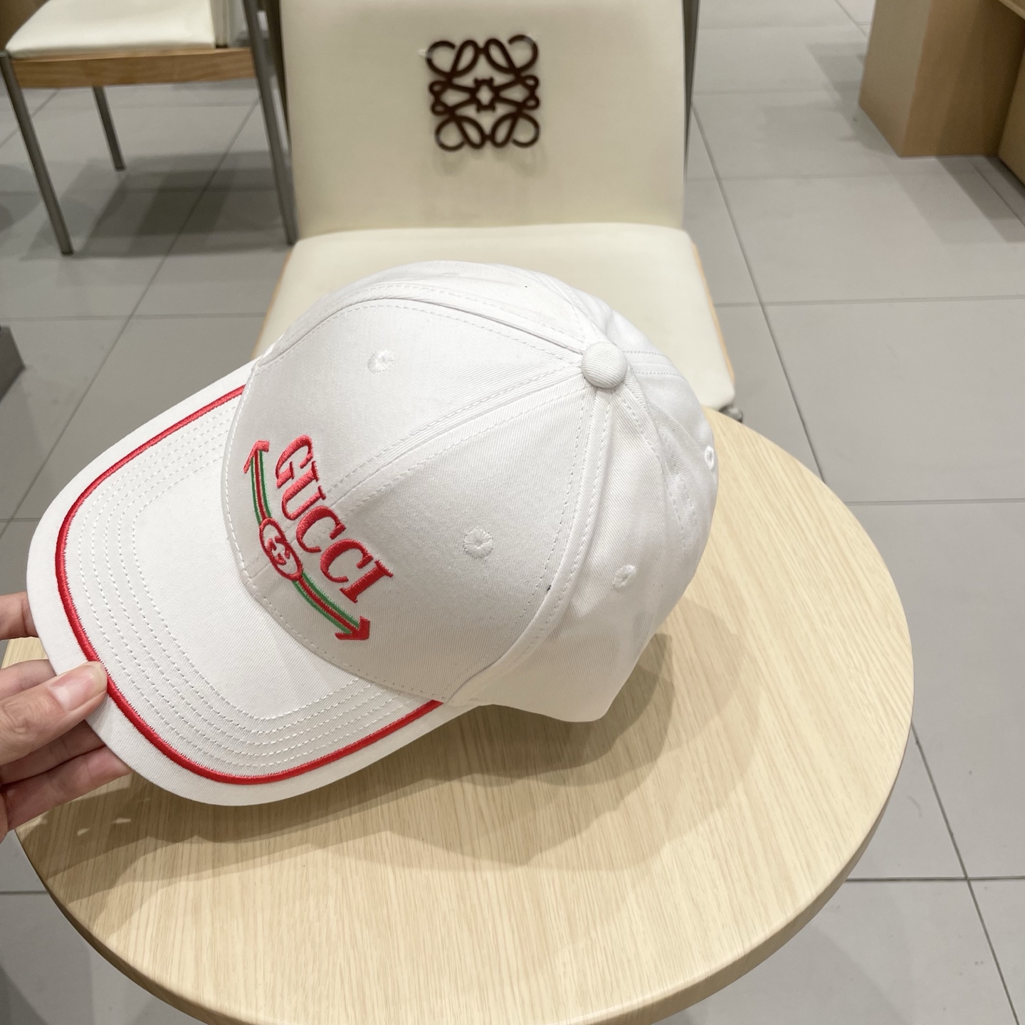   古奇棒球帽♥️GUCCI🧢官网新品，棒球帽，原单品质火爆来袭 。🎩 工艺非常精美 高档大气上档次！低