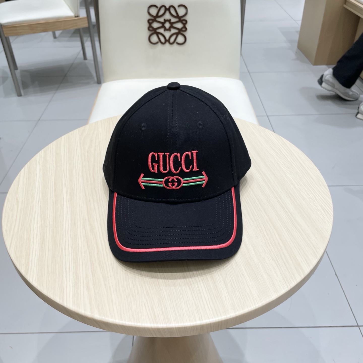  古奇棒球帽♥️GUCCI🧢官网新品，棒球帽，原单品质火爆来袭 。🎩 工艺非常精美 高档大气上档次！低
