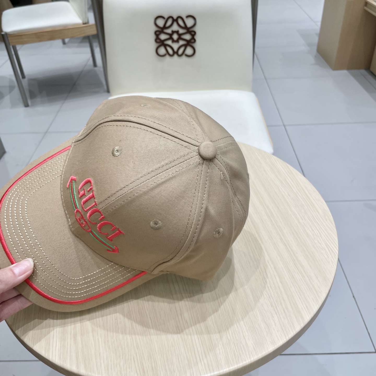   古奇棒球帽♥️GUCCI🧢官网新品，棒球帽，原单品质火爆来袭 。🎩 工艺非常精美 高档大气上档次！低