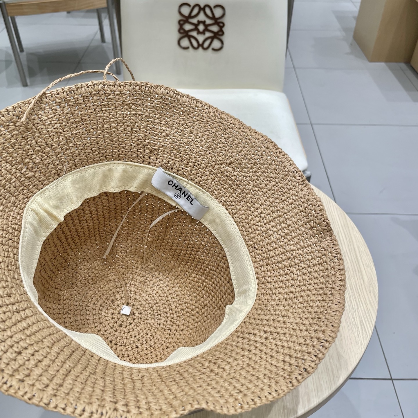 Chanel香奈儿【海边氛围感】波西米亚风贝壳亮片草编渔夫帽大帽檐镂空遮阳帽女