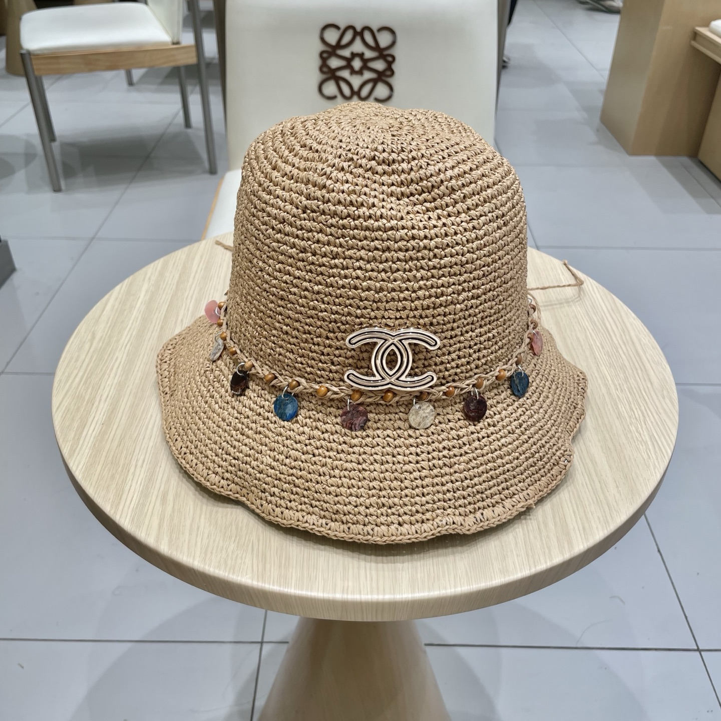  Chanel香奈儿【海边氛围感】波西米亚风贝壳亮片草编渔夫帽大帽檐镂空遮阳帽女