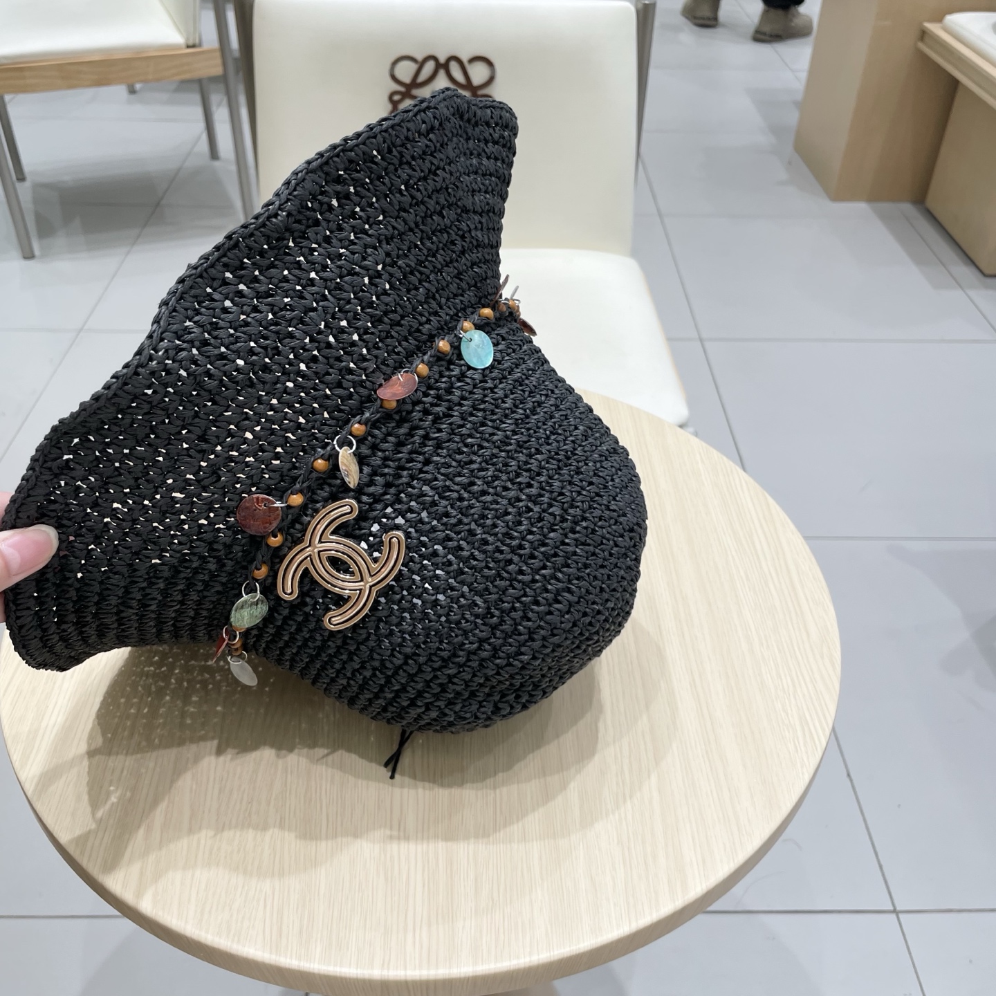  Chanel香奈儿【海边氛围感】波西米亚风贝壳亮片草编渔夫帽大帽檐镂空遮阳帽女