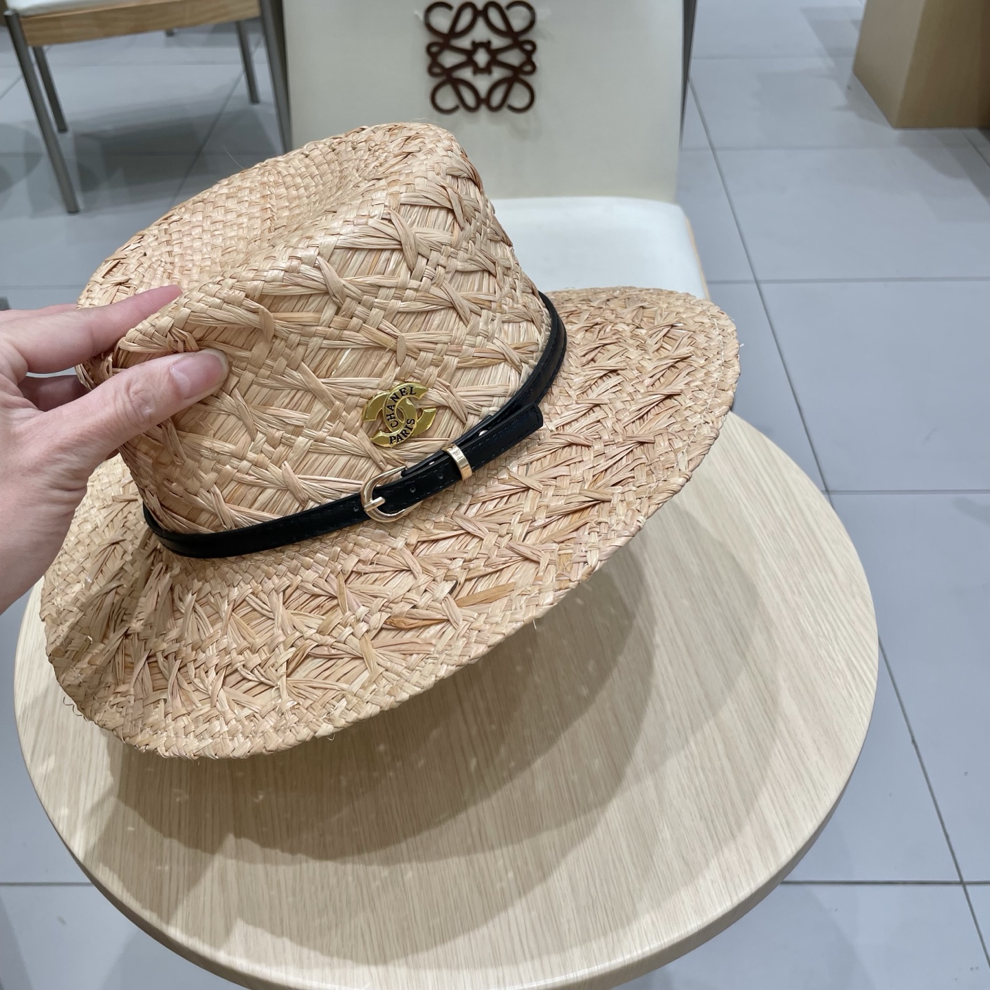 Chanel香奈儿新款高档手工编织拉菲草帽薄款夏季防晒帽男女士平顶礼帽太阳帽