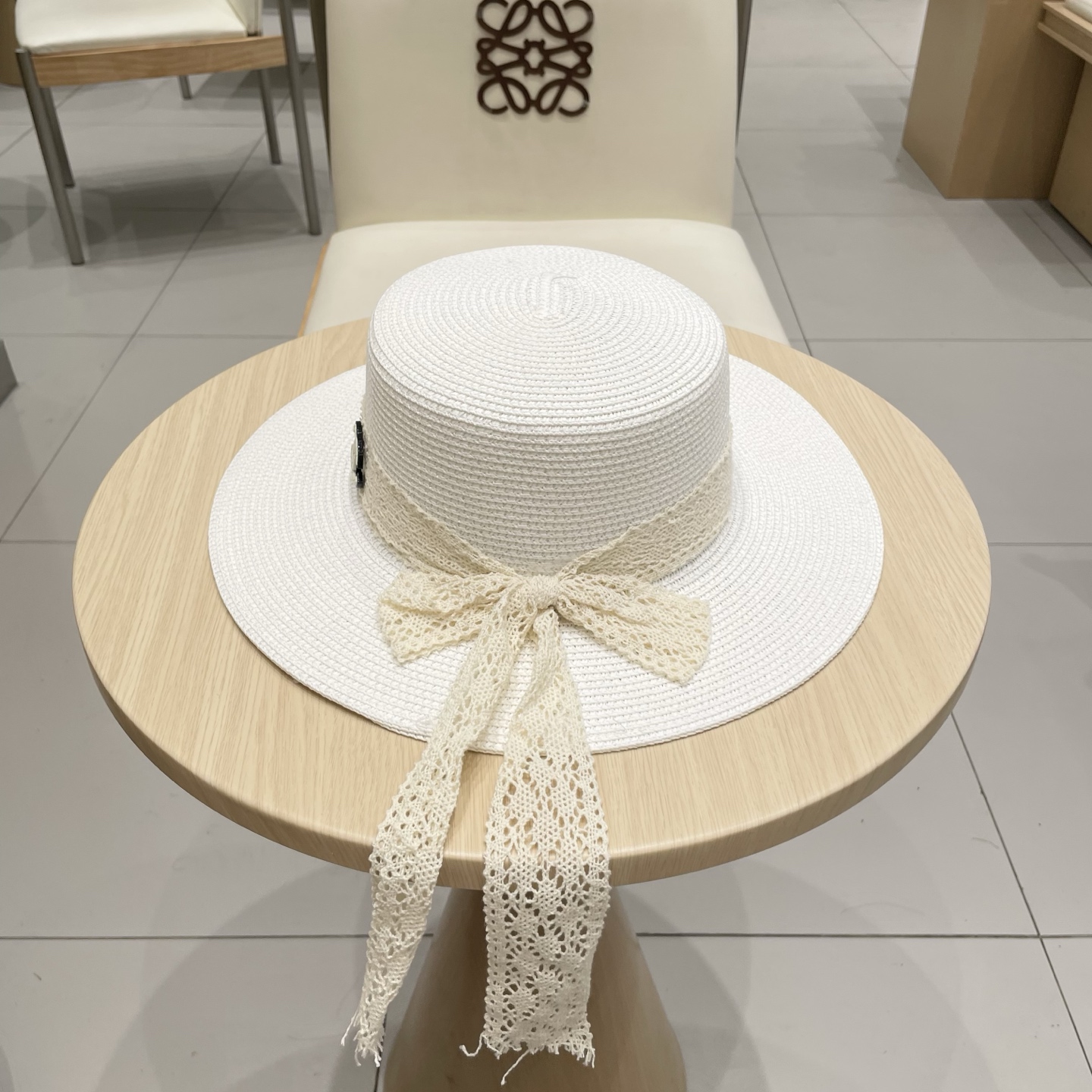 Chanel香奈儿新款礼帽，平顶蕾丝帽，草帽，头围57cm