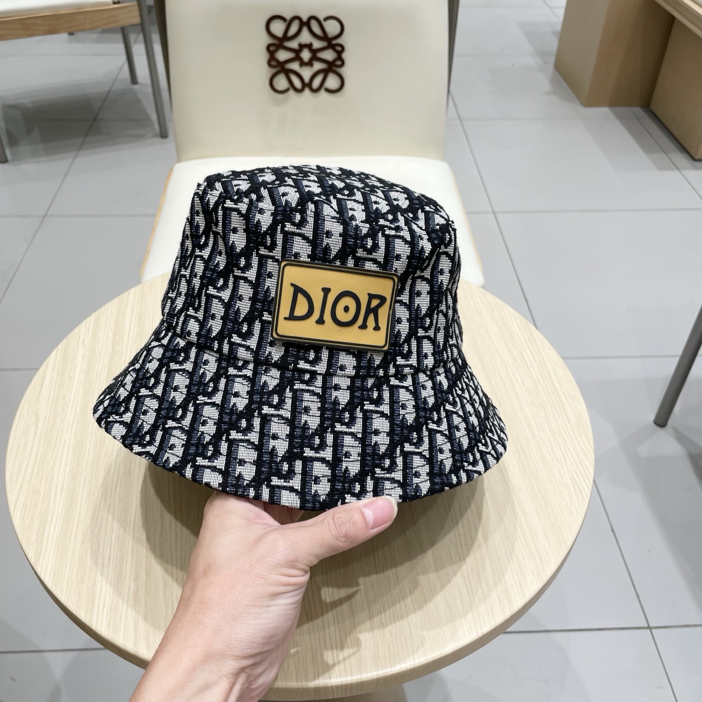  Dior(迪奥)新款原单渔夫帽， 精致純也格调很有感觉，很酷很时尚，专柜断货热门，质量超赞