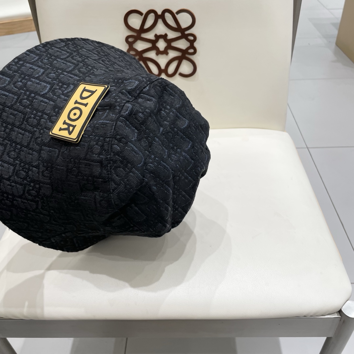  Dior(迪奥)新款原单渔夫帽， 精致純也格调很有感觉，很酷很时尚，专柜断货热门，质量超赞