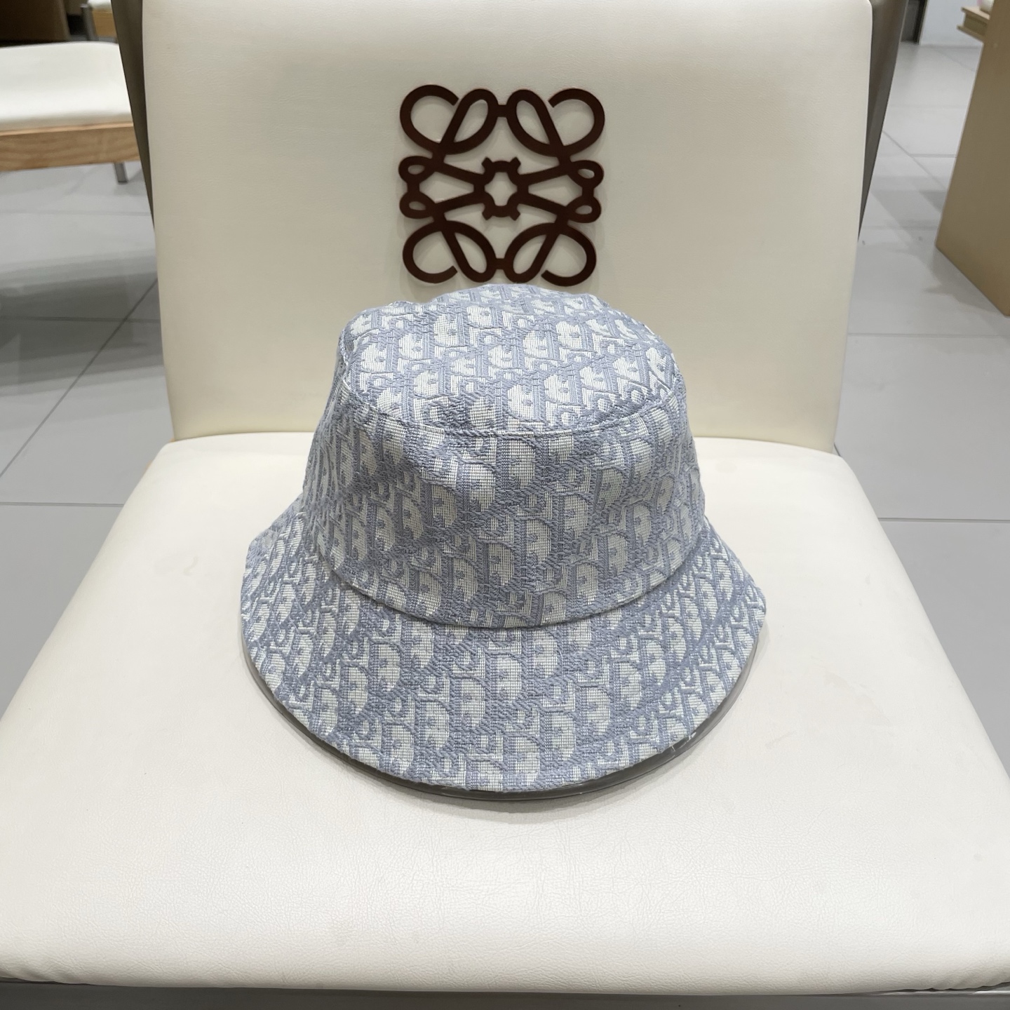  Dior(迪奥)新款原单渔夫帽， 精致純也格调很有感觉，很酷很时尚，专柜断货热门，质量超赞