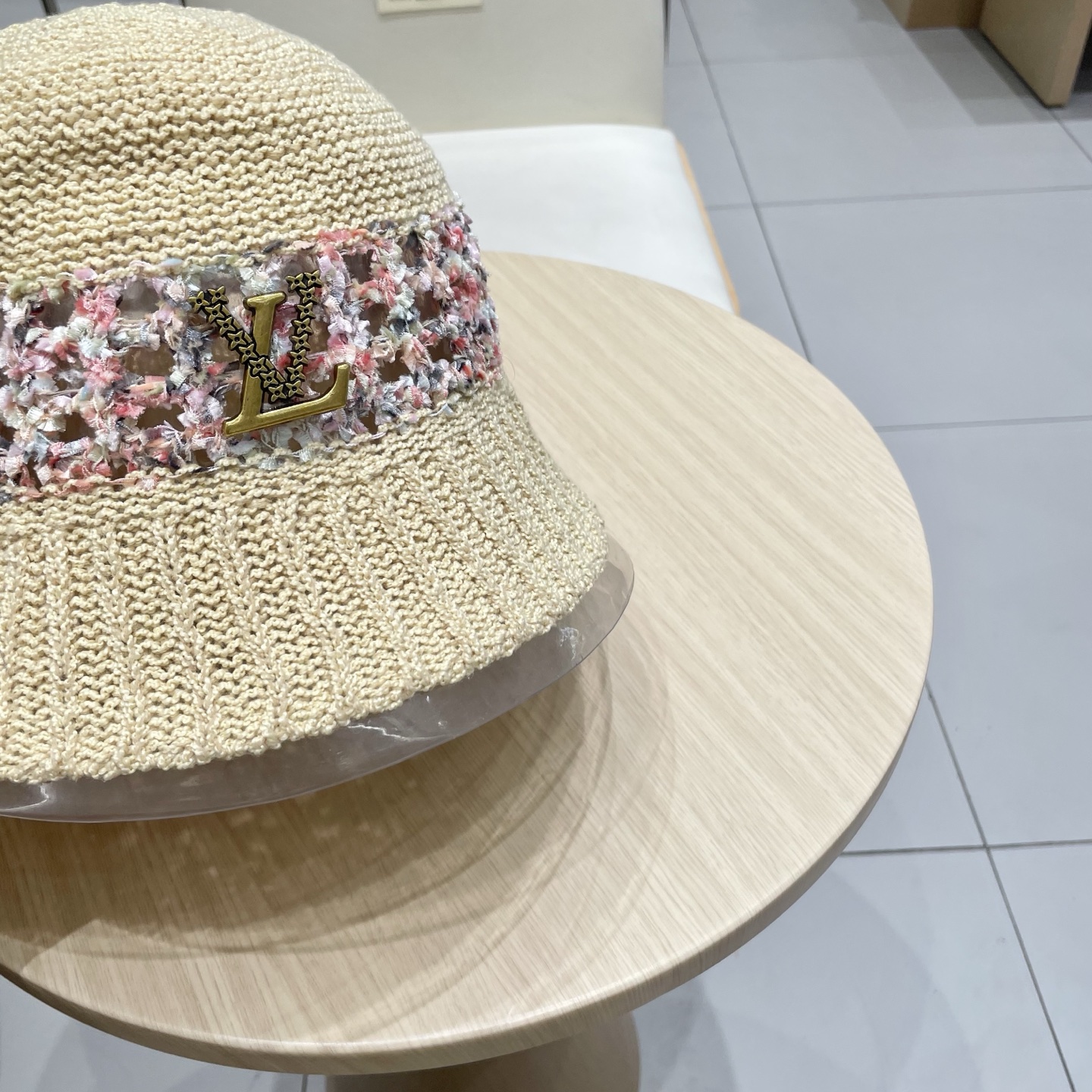  LV路易威登高端潮夏季时尚百搭镂空针织帽子显脸小水桶帽防晒遮阳渔夫盆帽女