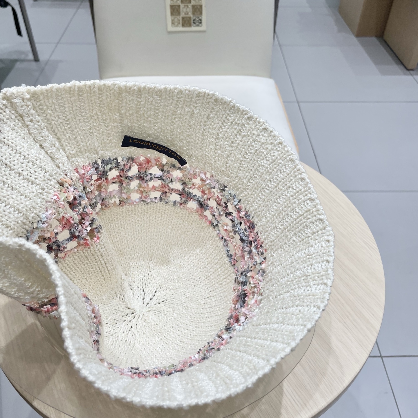  LV路易威登高端潮夏季时尚百搭镂空针织帽子显脸小水桶帽防晒遮阳渔夫盆帽女