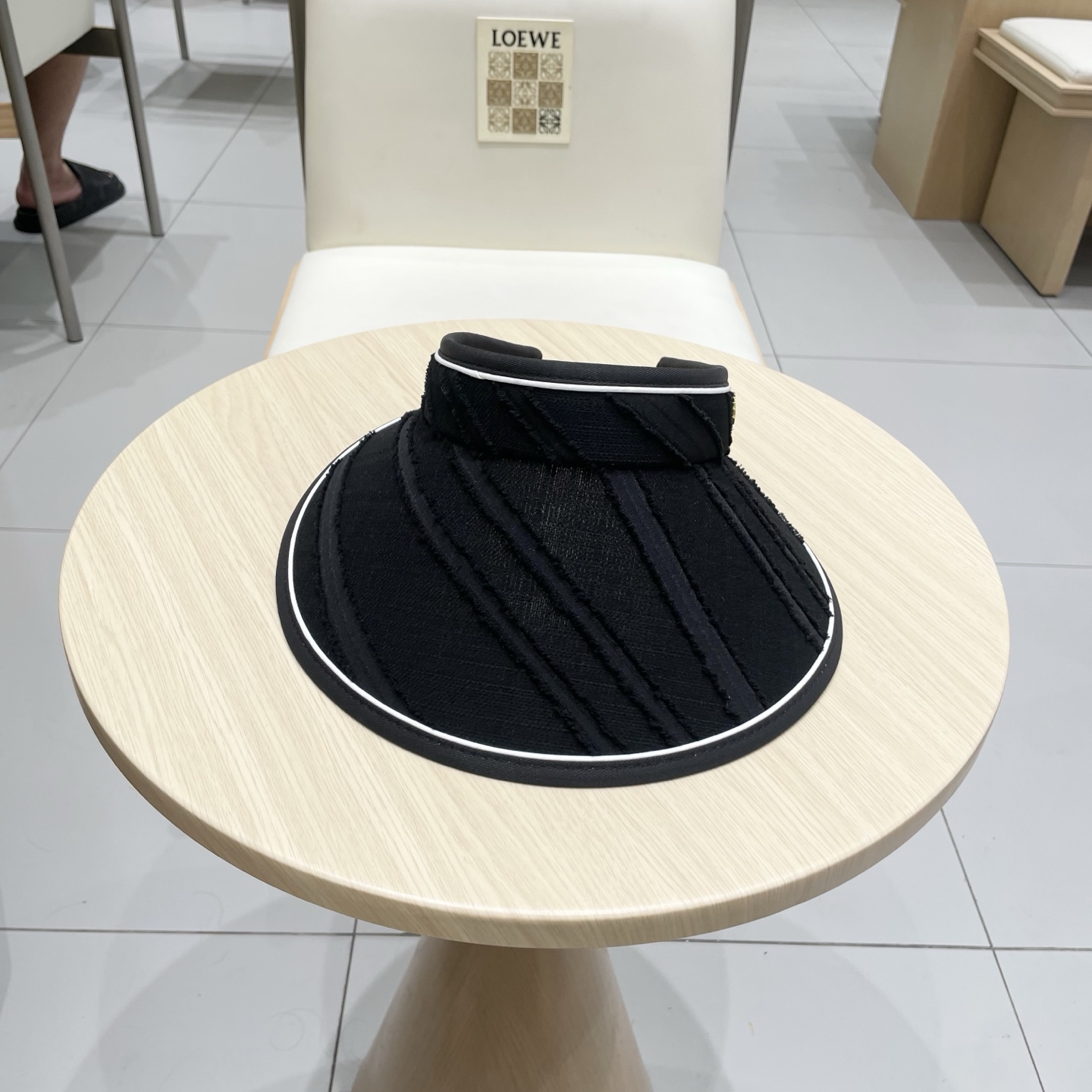   【LV路易威登】2025夏季新款男女款遮阳帽空顶帽，大牌出货，超方便！好搭！出街必备