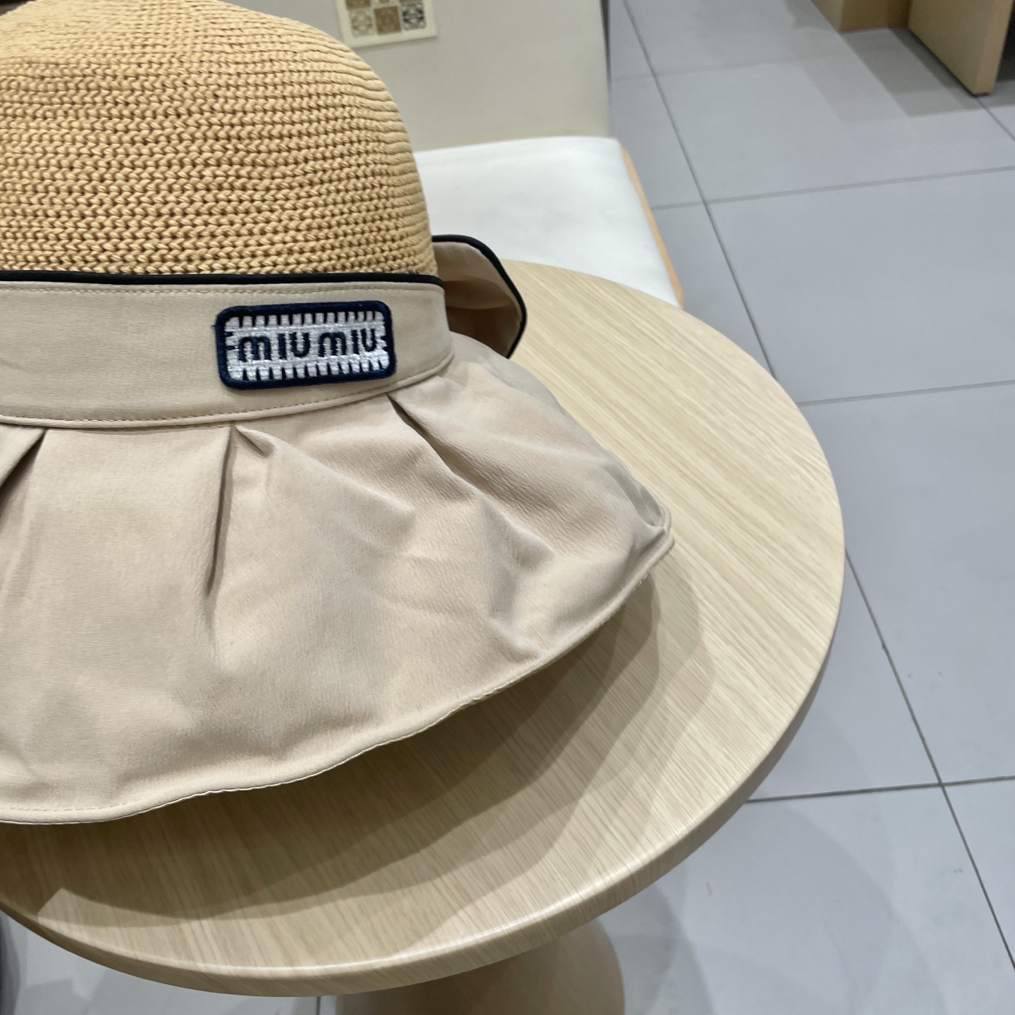 缪缪miumiu夏季蝴蝶结防紫外线渔夫帽子女款2025新款户外遮阳帽大檐盆帽