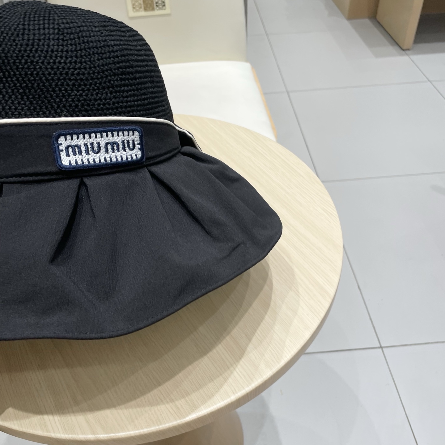 缪缪miumiu夏季蝴蝶结防紫外线渔夫帽子女款2025新款户外遮阳帽大檐盆帽