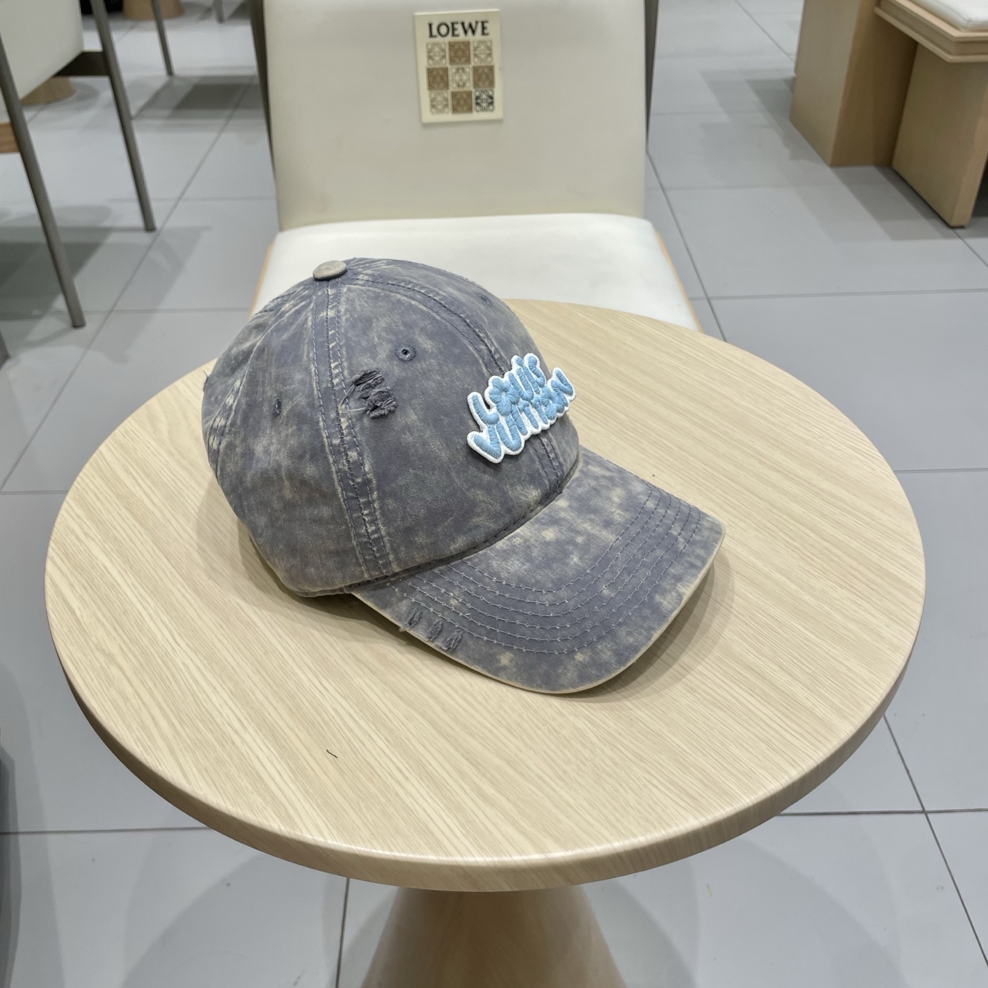 🧢路易威登棒球帽 LouisVuitton😍新款LV棒球帽，重工打造♥️高端大气，百搭款🤗男女通用！跑量