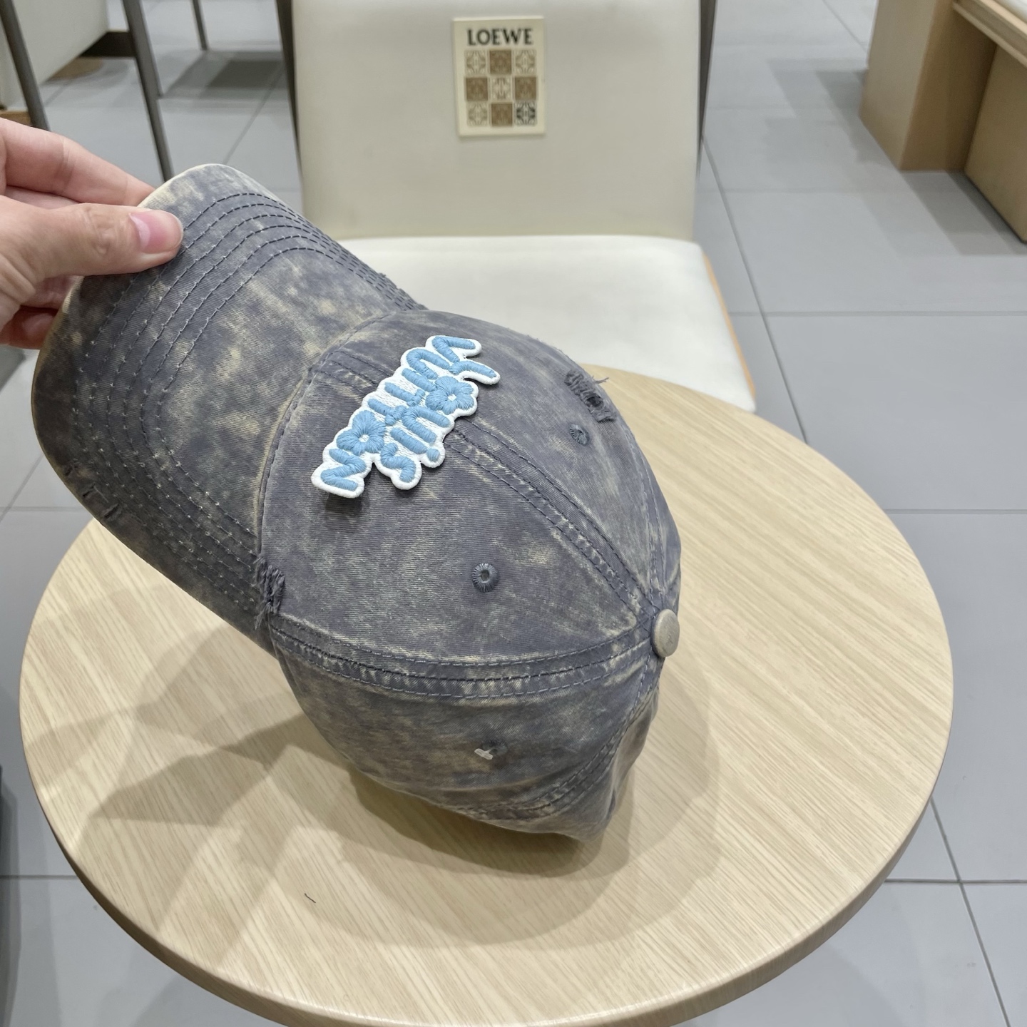 🧢路易威登棒球帽 LouisVuitton😍新款LV棒球帽，重工打造♥️高端大气，百搭款🤗男女通用！跑量