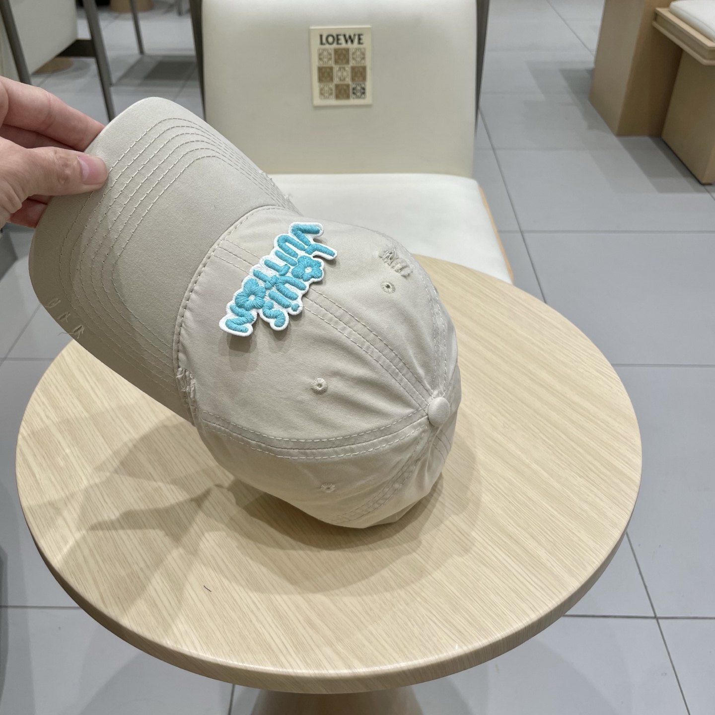 🧢路易威登棒球帽 LouisVuitton😍新款LV棒球帽，重工打造♥️高端大气，百搭款🤗男女通用！跑量