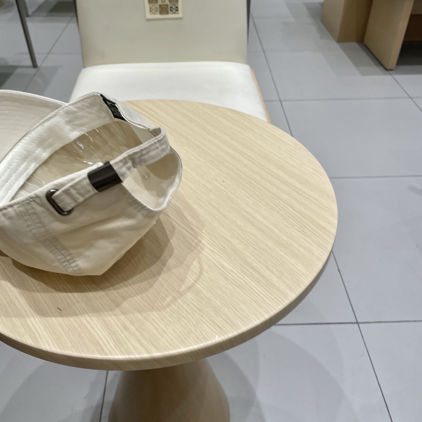 🧢路易威登棒球帽 LouisVuitton😍新款LV棒球帽，重工打造♥️高端大气，百搭款🤗男女通用！跑量