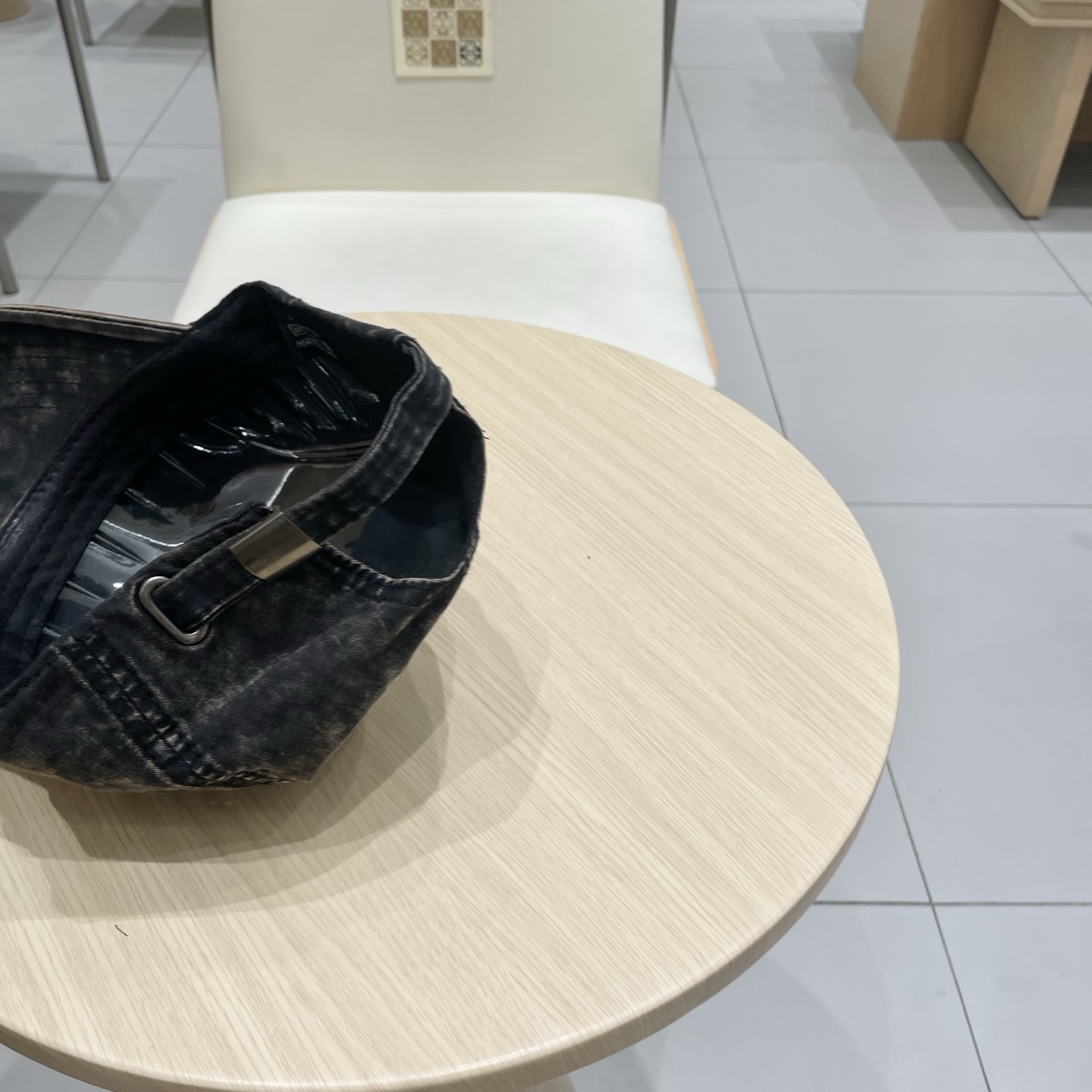 🧢路易威登棒球帽 LouisVuitton😍新款LV棒球帽，重工打造♥️高端大气，百搭款🤗男女通用！跑量